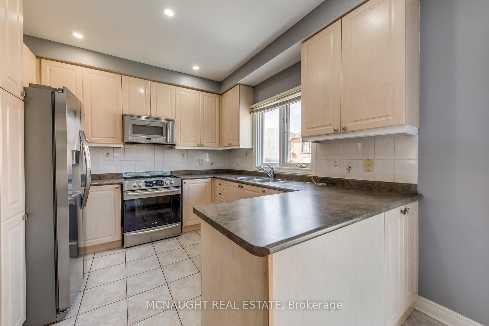 Photo 20 of 101 Letty Avenue, Brampton, Fletcher's West — HOMEH