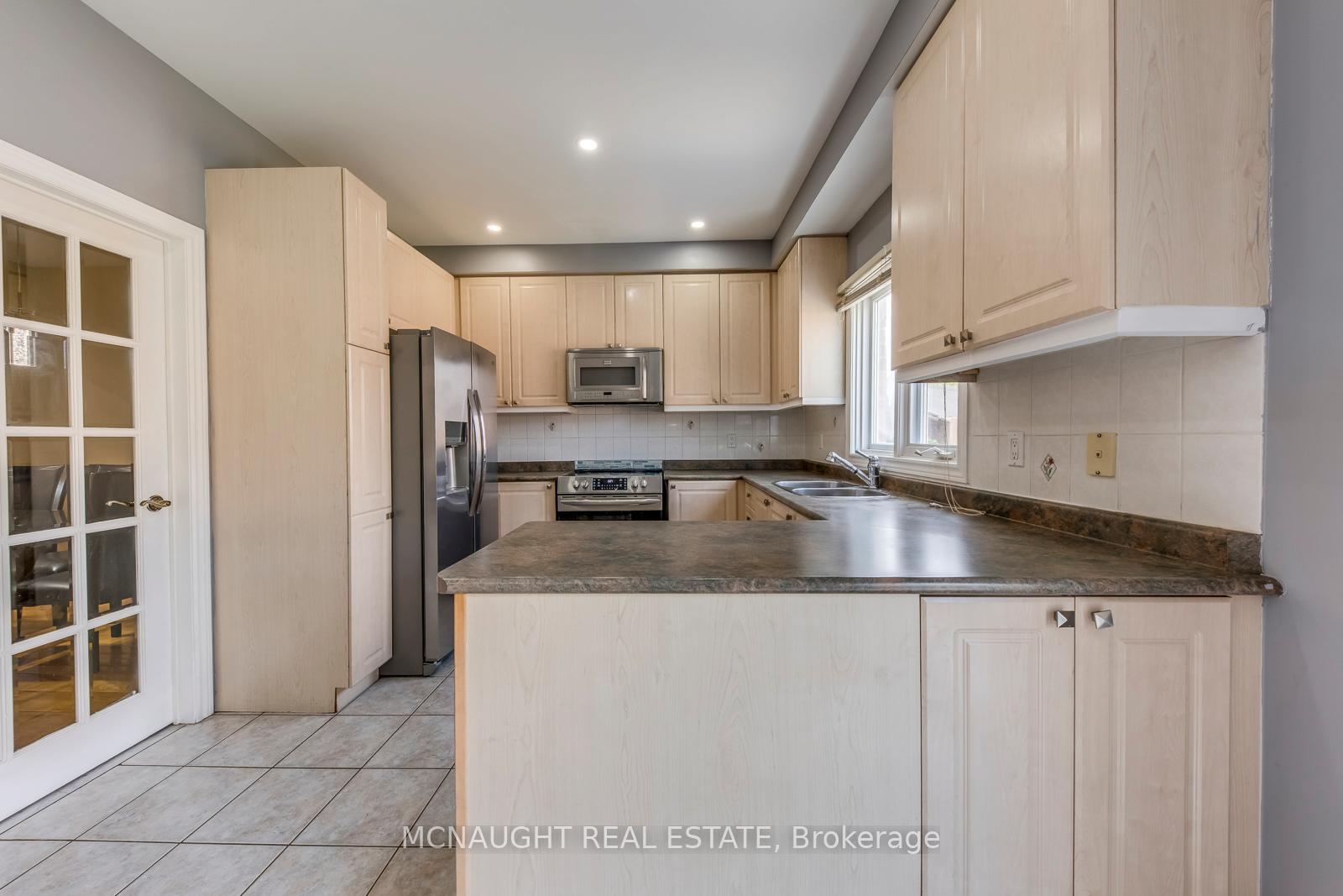 Photo 21 of 101 Letty Avenue, Brampton, Fletcher's West — HOMEH