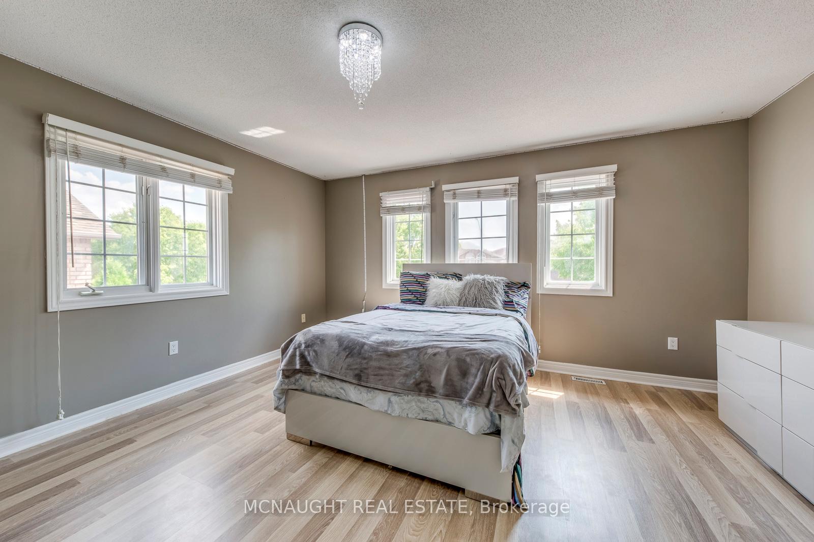Photo 37 of 101 Letty Avenue, Brampton, Fletcher's West — HOMEH