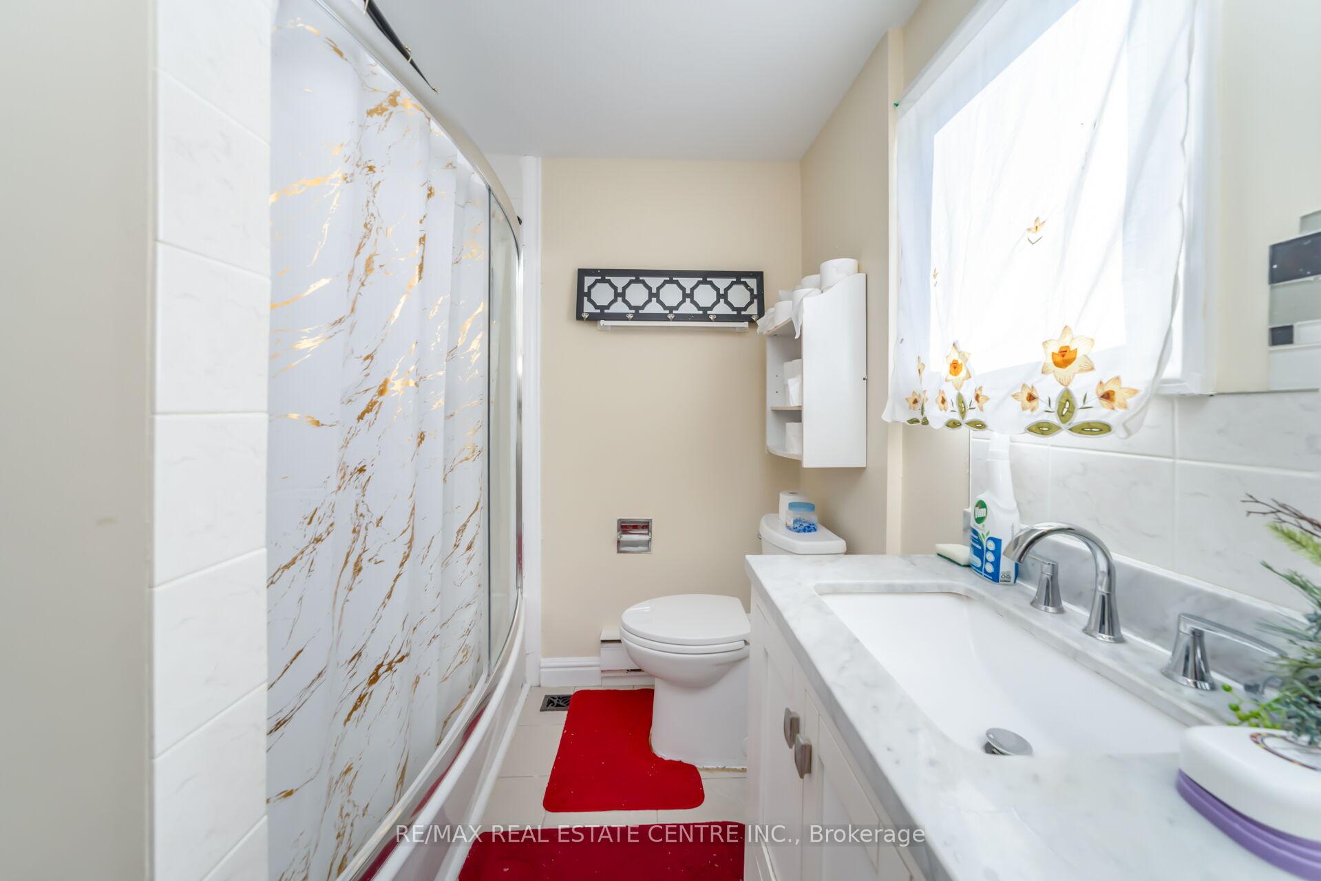 Photo 16 of 10 Fanshawe Drive, Brampton, Heart Lake West — HOMEH