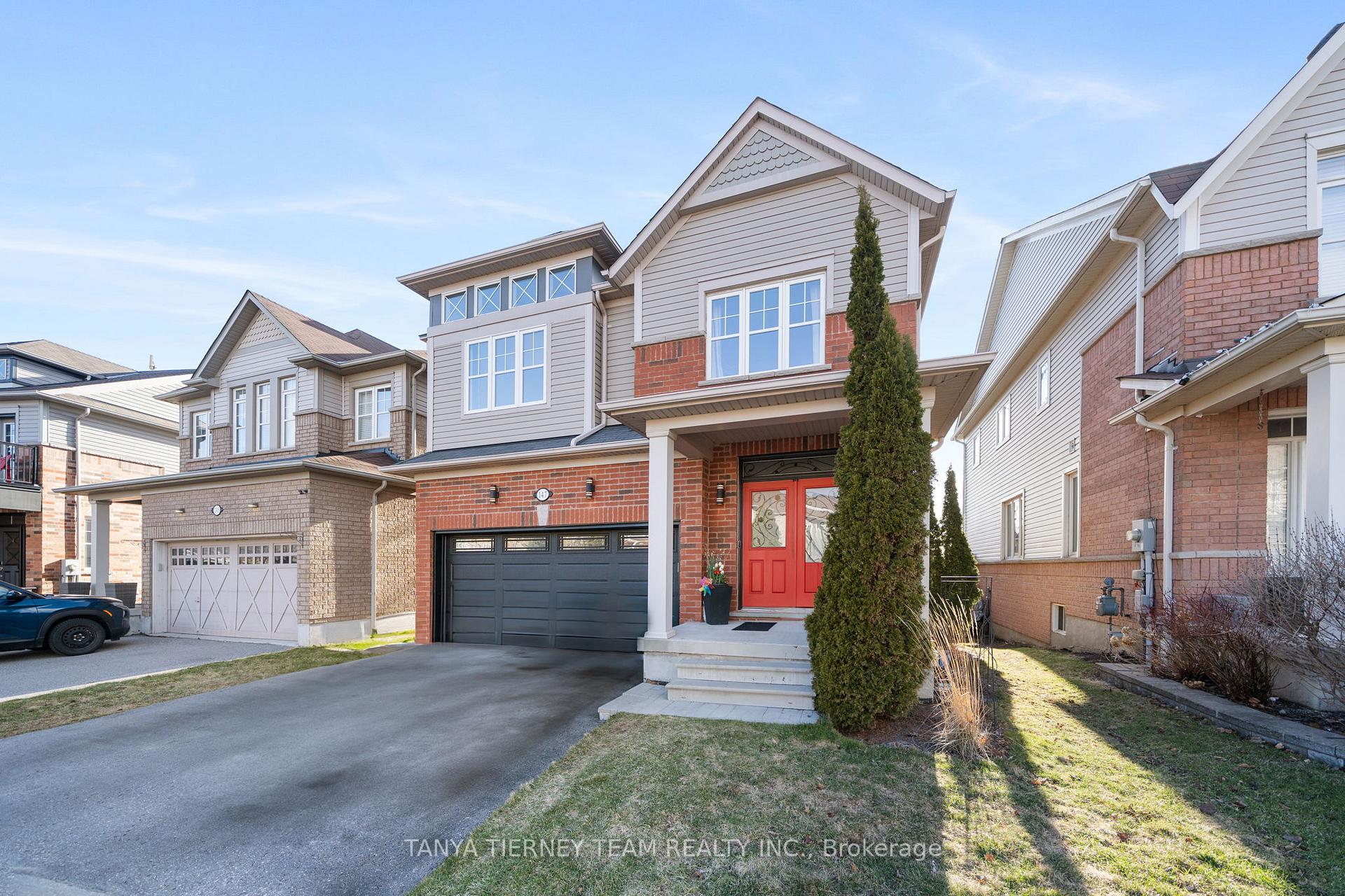 Photo 3 of 147 Harbourside Drive, Whitby, Port Whitby — HOMEH