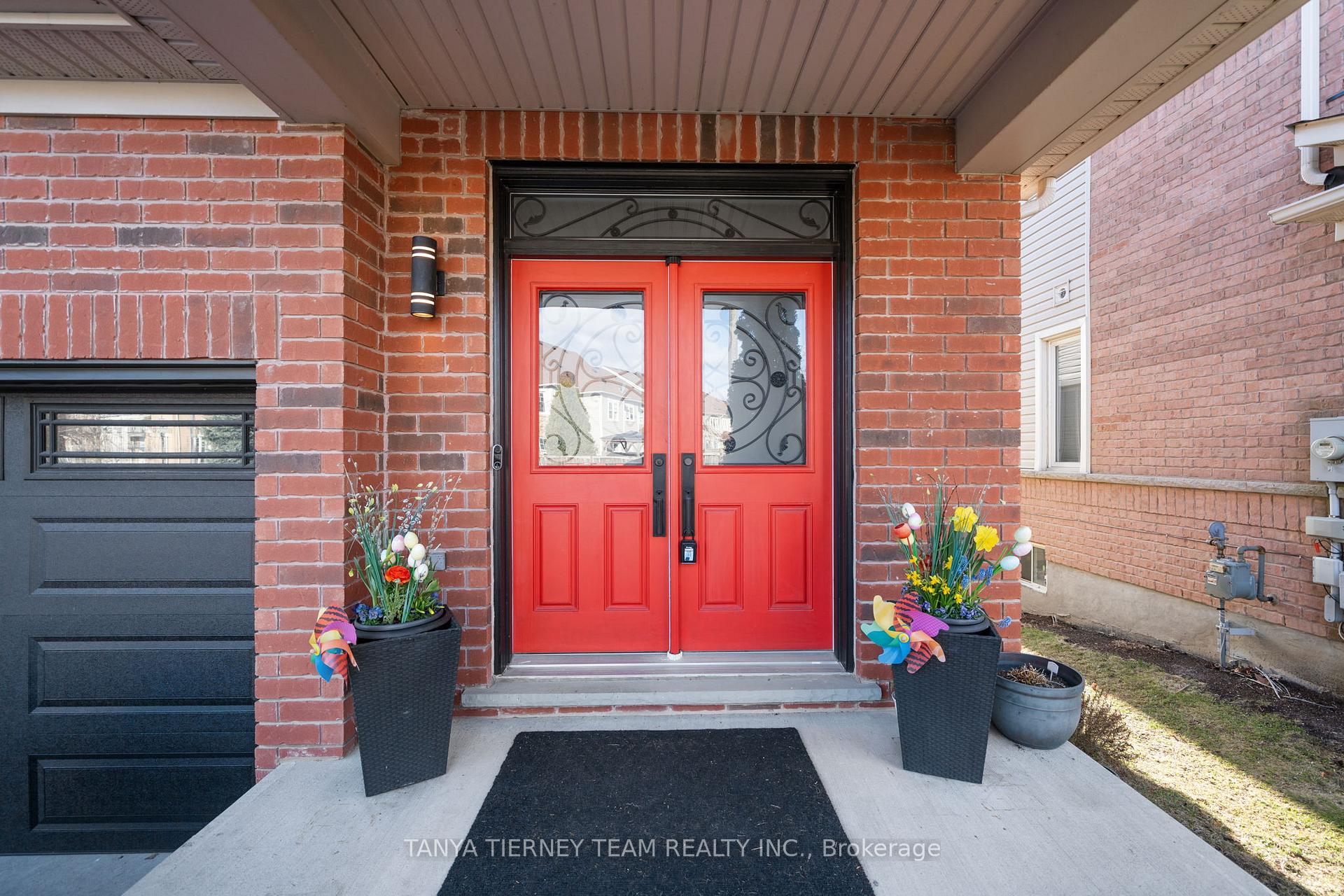 Photo 4 of 147 Harbourside Drive, Whitby, Port Whitby — HOMEH