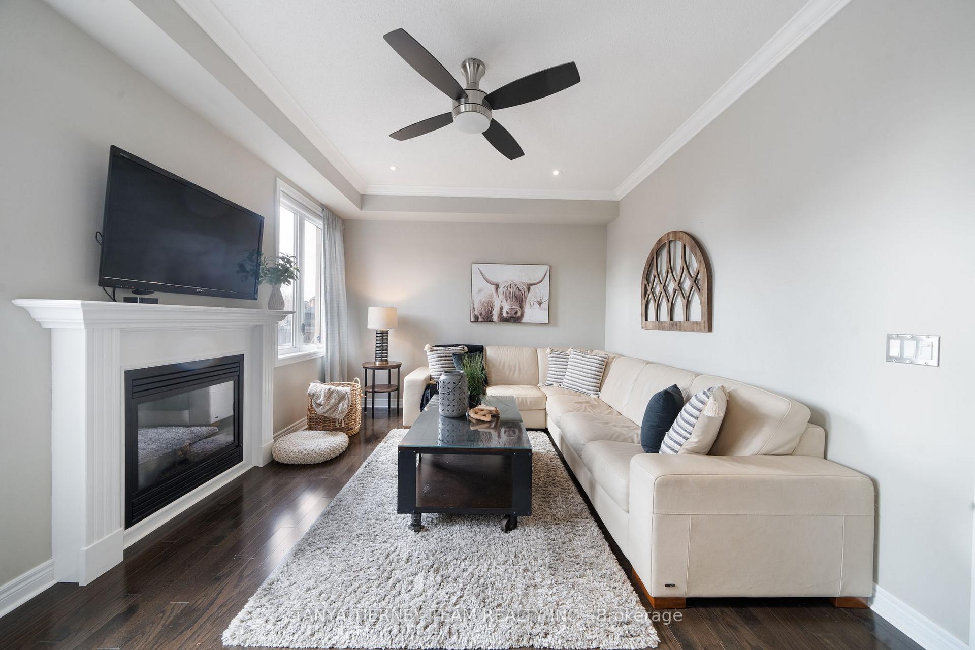 Photo 11 of 147 Harbourside Drive, Whitby, Port Whitby — HOMEH