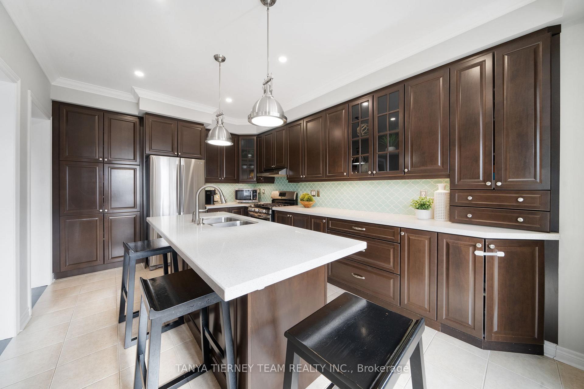 Photo 15 of 147 Harbourside Drive, Whitby, Port Whitby — HOMEH