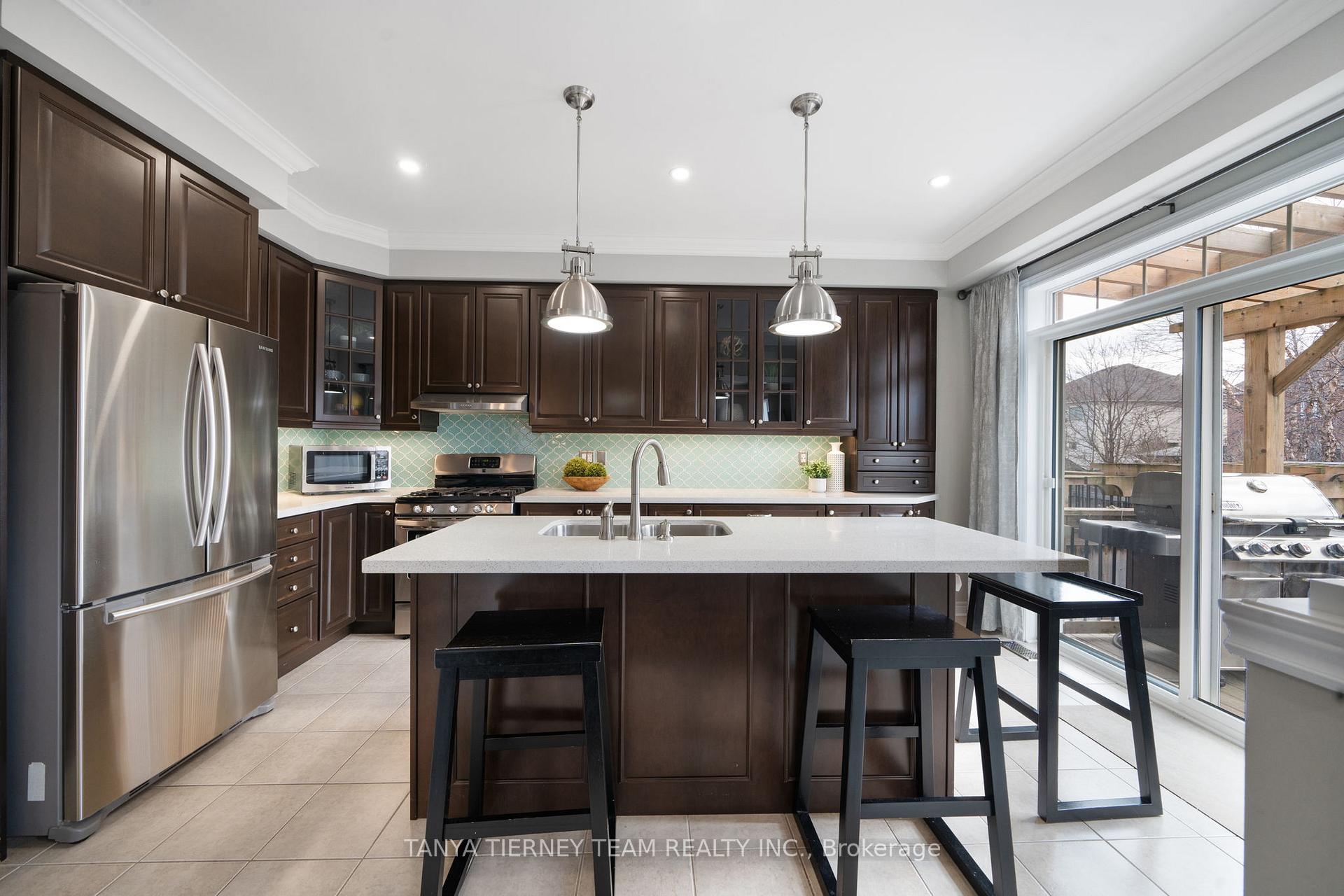 Photo 16 of 147 Harbourside Drive, Whitby, Port Whitby — HOMEH