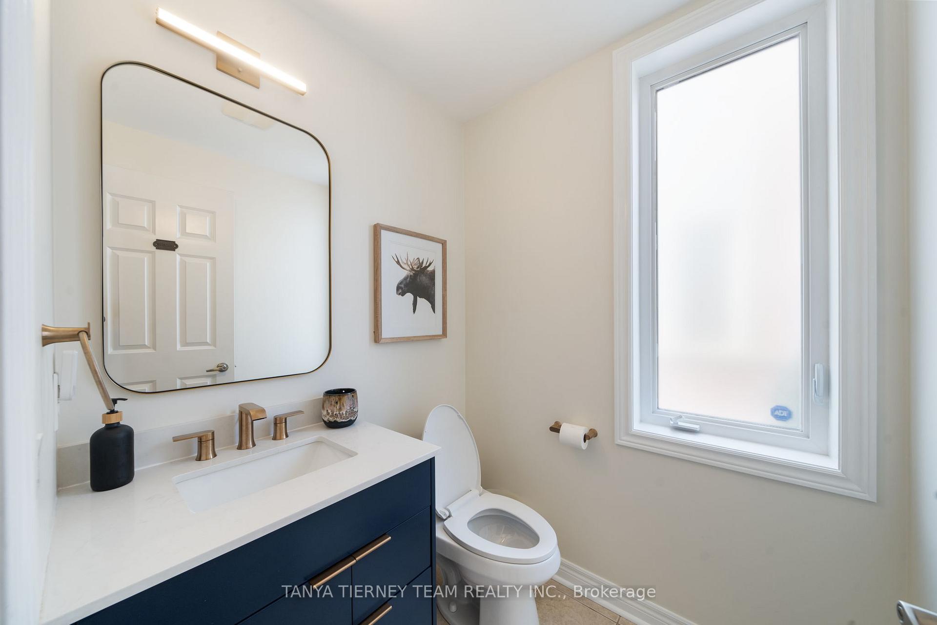 Photo 17 of 147 Harbourside Drive, Whitby, Port Whitby — HOMEH