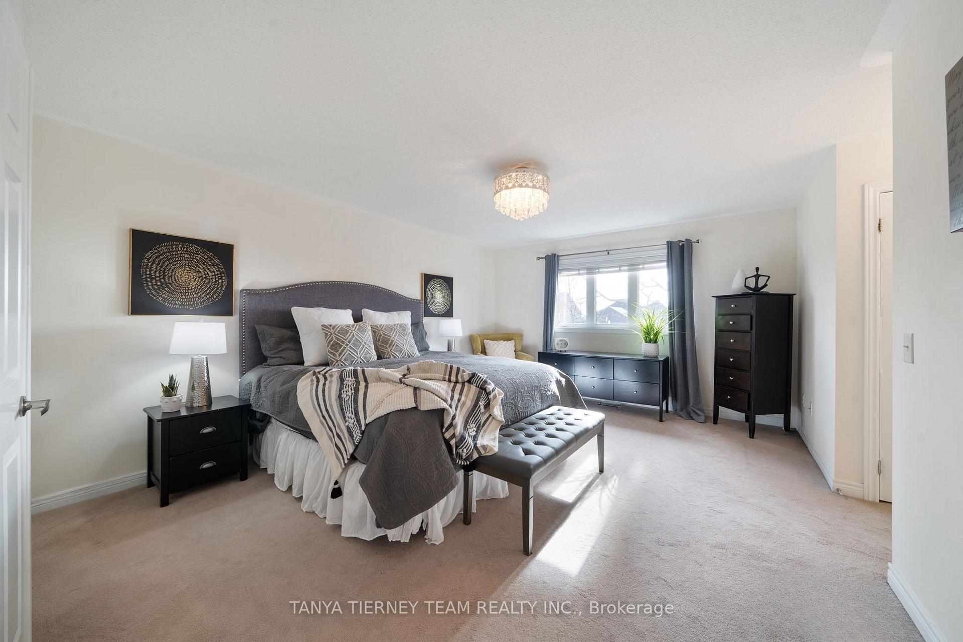 Photo 18 of 147 Harbourside Drive, Whitby, Port Whitby — HOMEH