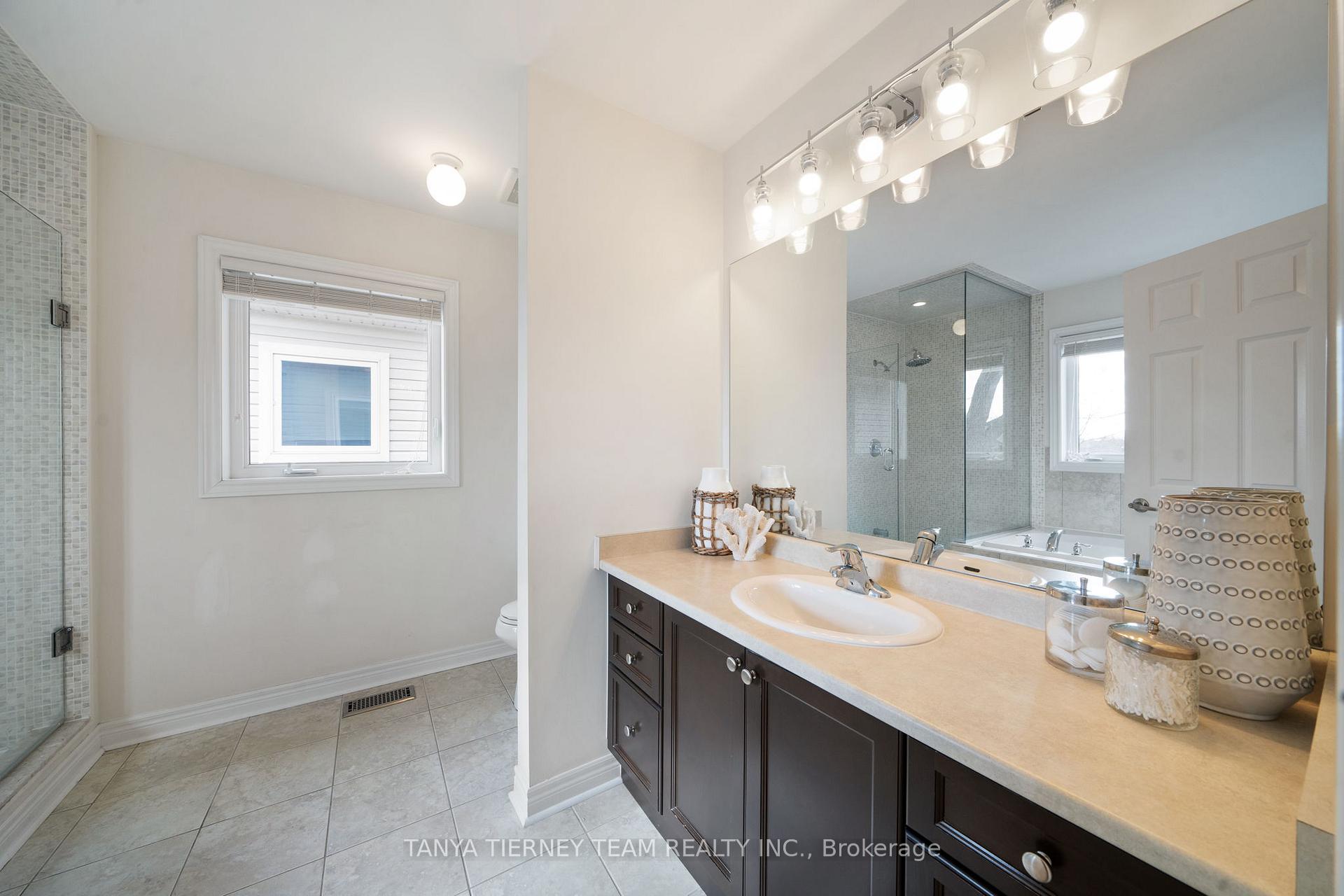 Photo 21 of 147 Harbourside Drive, Whitby, Port Whitby — HOMEH