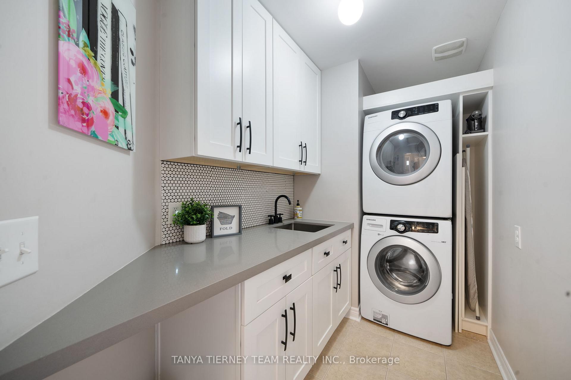 Photo 25 of 147 Harbourside Drive, Whitby, Port Whitby — HOMEH