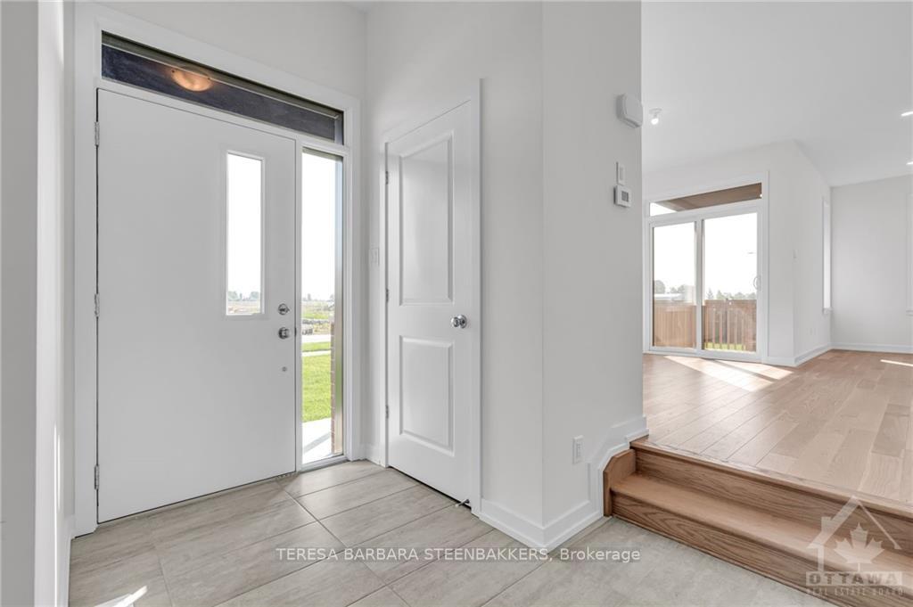 Photo 5 of 995 Acoustic Way, Ottawa, Riverside South/Gloucester Glen — HOMEH
