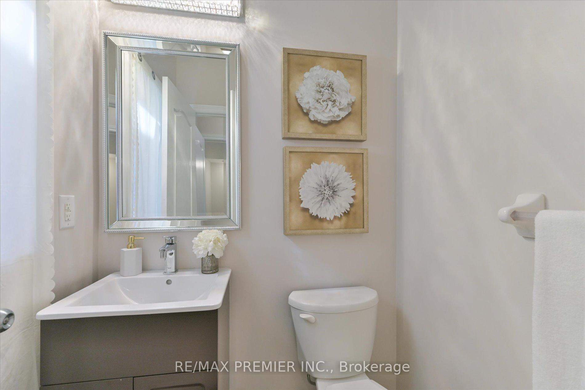 Photo 19 of 21 Donzi Lane, Vaughan, Patterson — HOMEH
