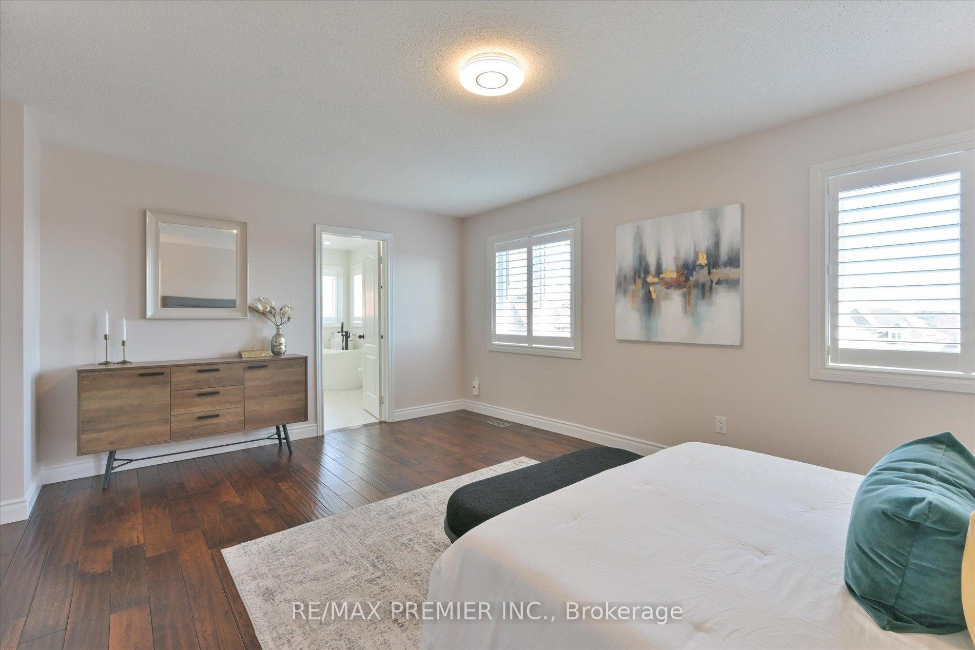 Photo 22 of 21 Donzi Lane, Vaughan, Patterson — HOMEH