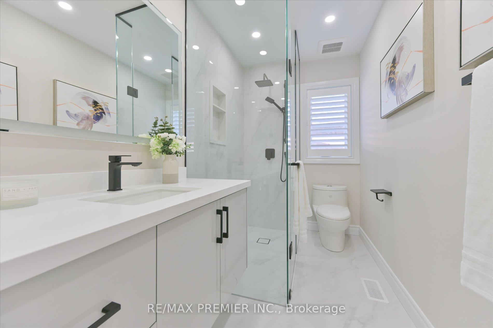 Photo 29 of 21 Donzi Lane, Vaughan, Patterson — HOMEH