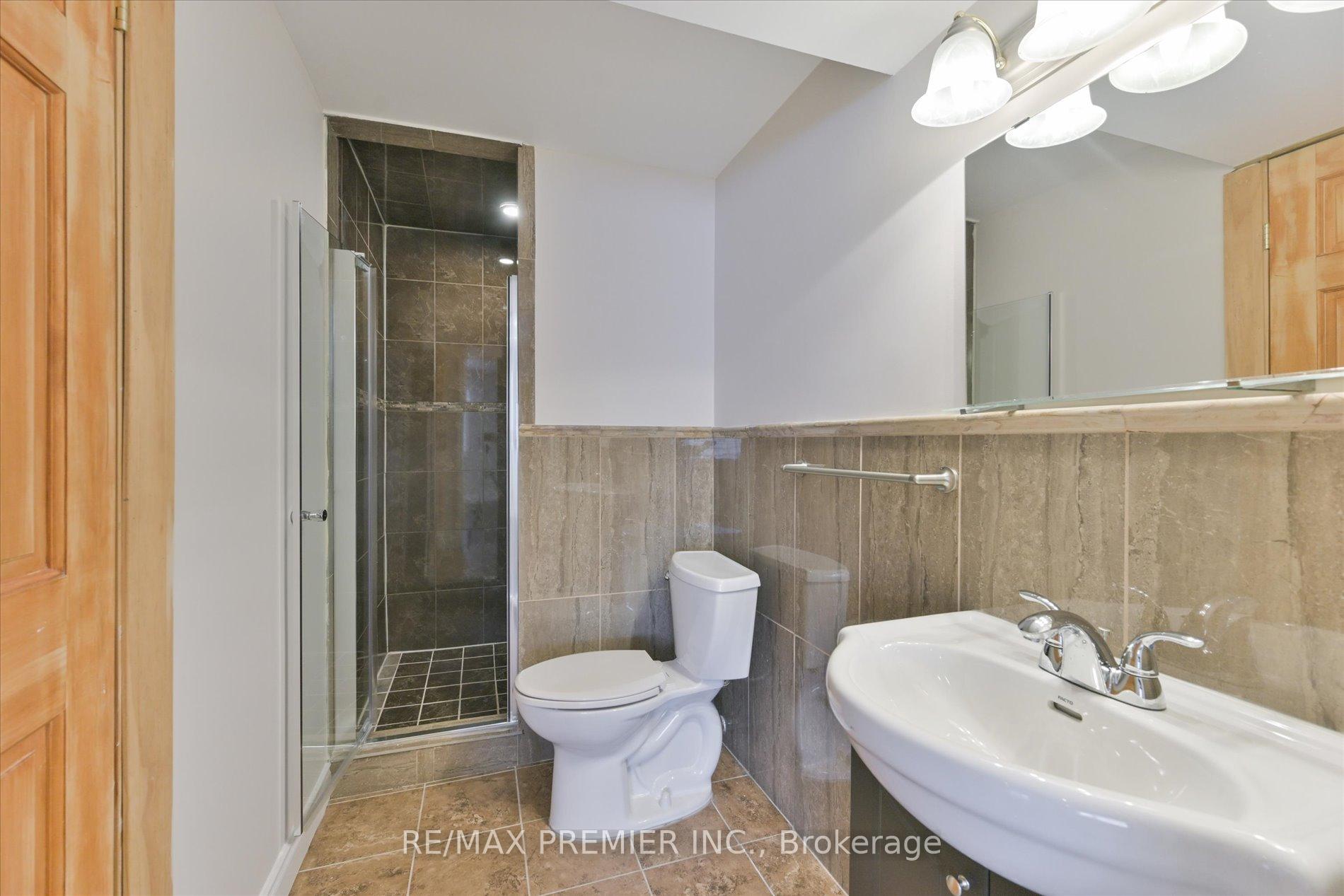 Photo 35 of 21 Donzi Lane, Vaughan, Patterson — HOMEH