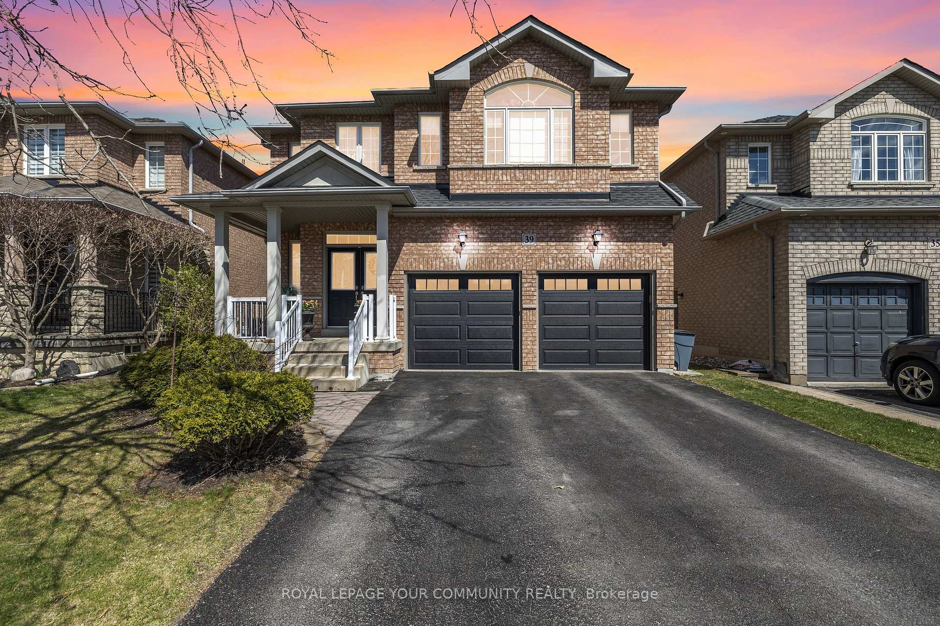 Photo 1 of 39 Abbott Avenue, Aurora, Bayview Northeast — HOMEH