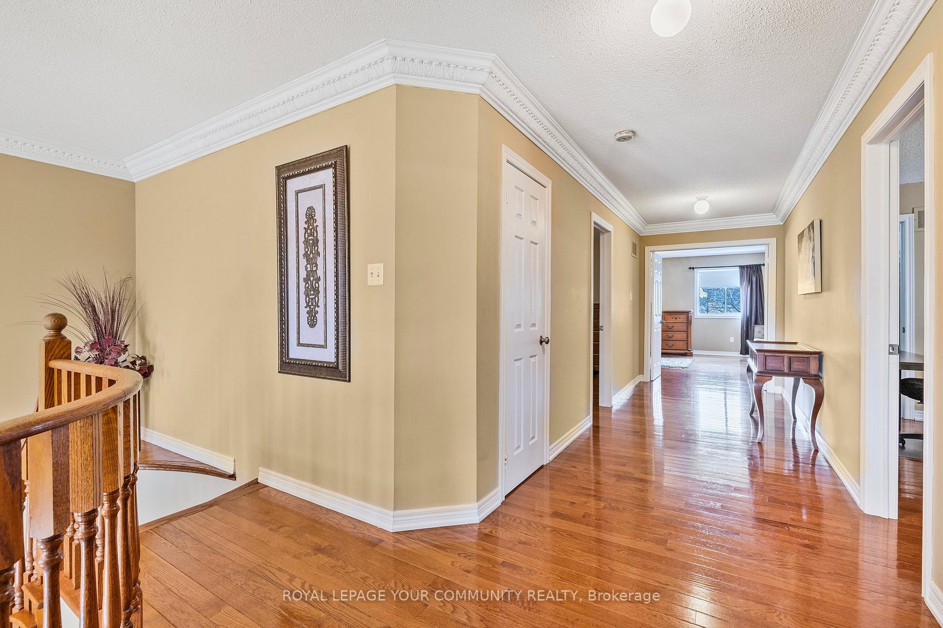 Photo 18 of 39 Abbott Avenue, Aurora, Bayview Northeast — HOMEH