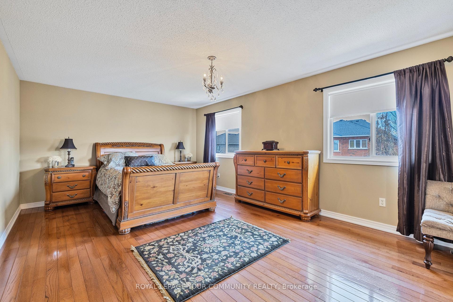 Photo 23 of 39 Abbott Avenue, Aurora, Bayview Northeast — HOMEH