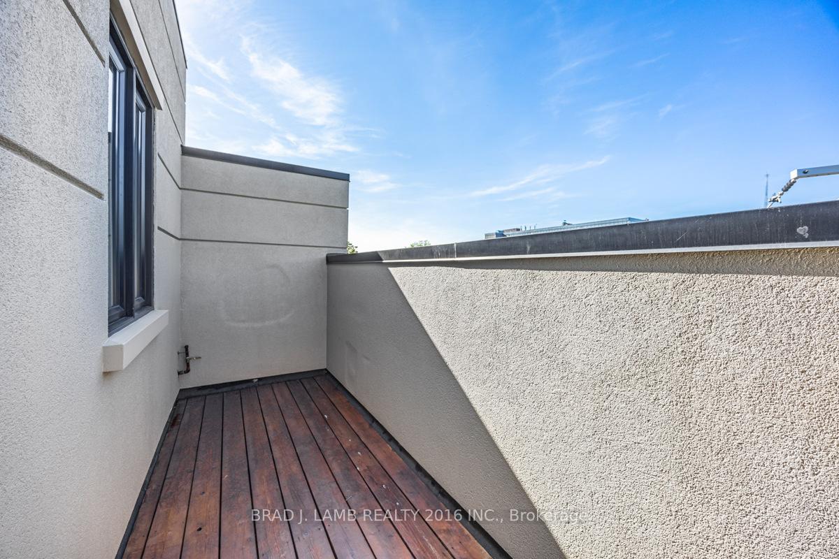 Photo 33 of 41A Burnaby Boulevard, Toronto, Lawrence Park South — HOMEH