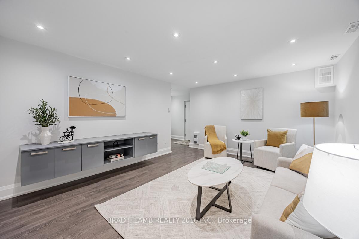 Photo 1 of 41A Burnaby Boulevard, Toronto, Lawrence Park South — HOMEH