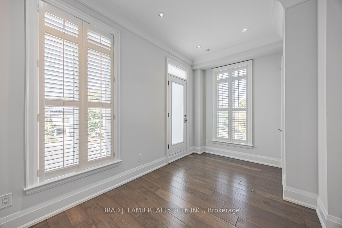 Photo 10 of 41A Burnaby Boulevard, Toronto, Lawrence Park South — HOMEH