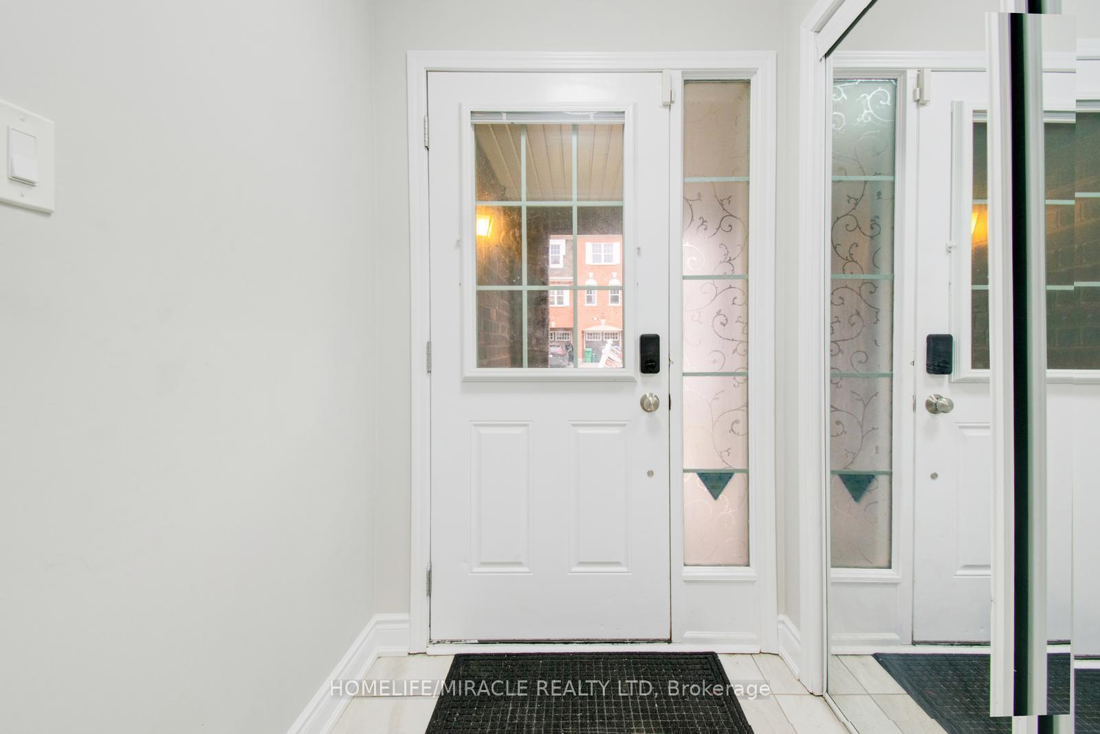 Photo 4 of 19 Stewardship Road, Brampton, Northwest Brampton — HOMEH