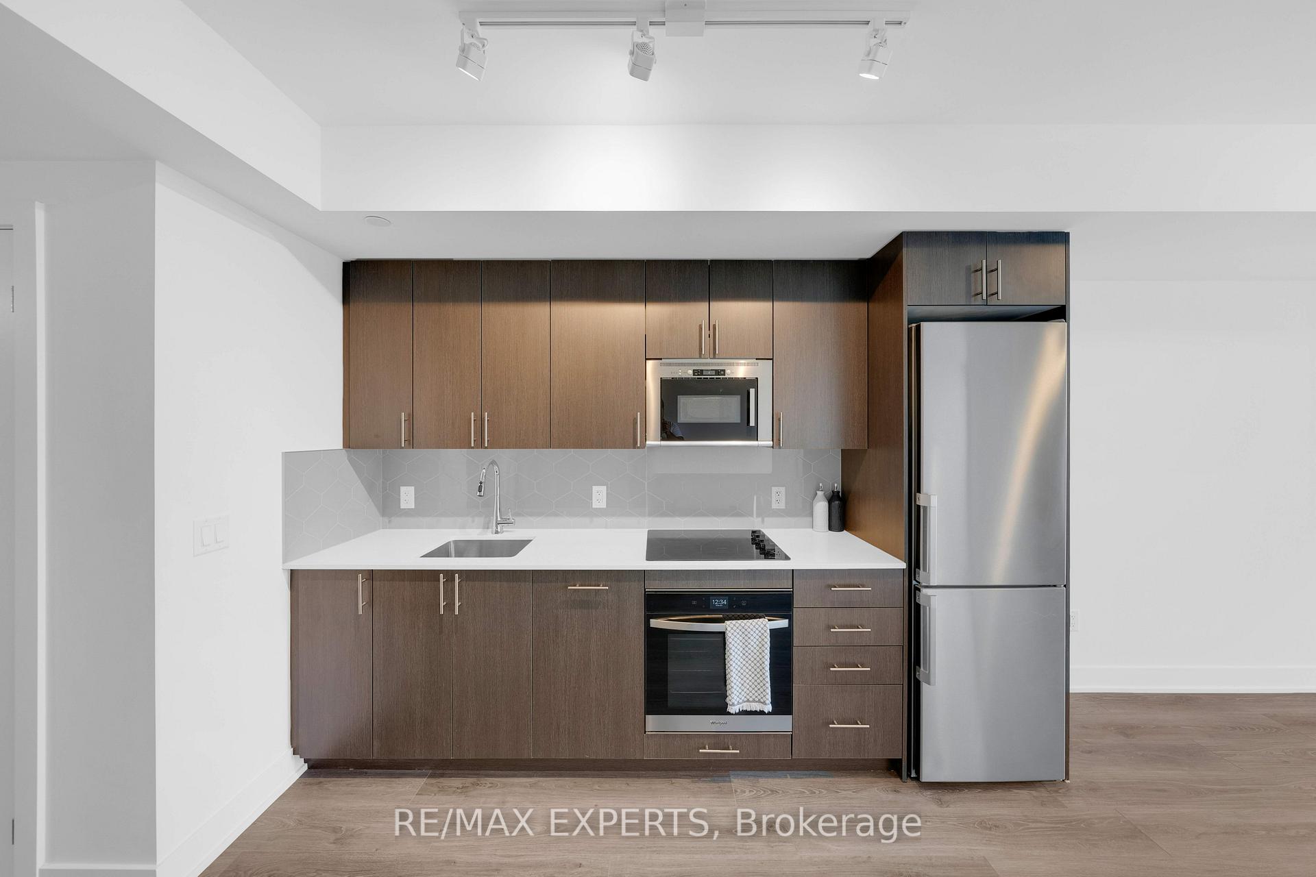 Photo 16 of Unit 1511, 2545 Simcoe Street N, Oshawa, Windfields — HOMEH