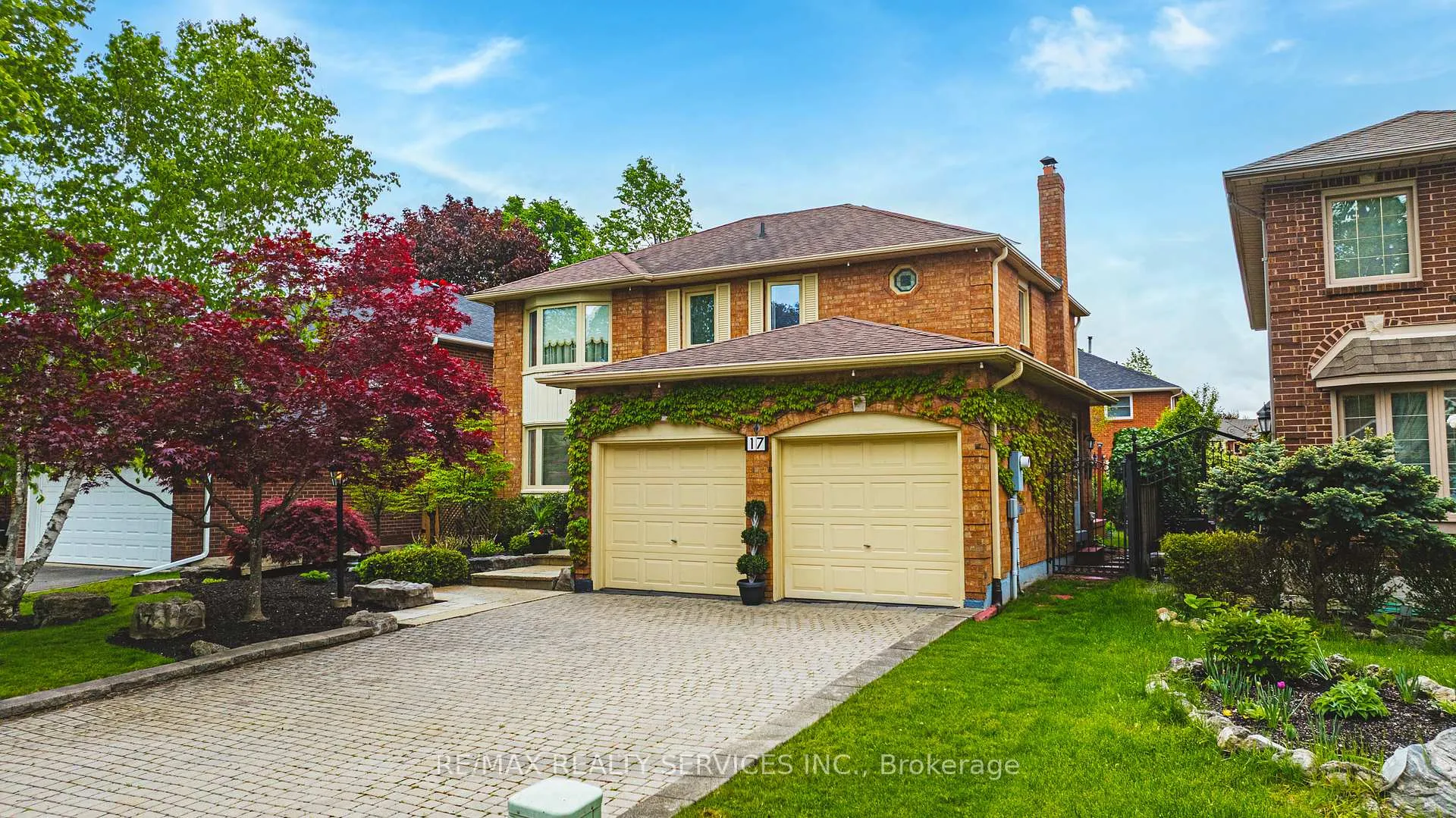 Photo 1 of 17 Cox Crescent, Brampton, Northwood Park — HOMEH