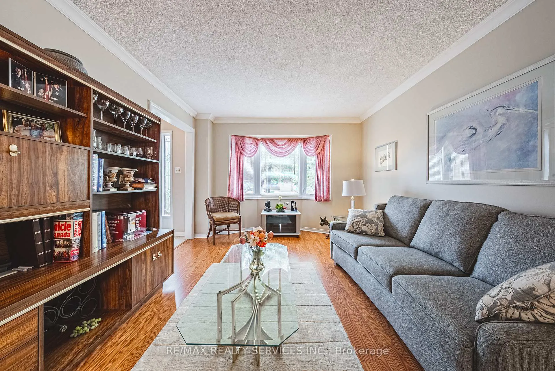 Photo 4 of 17 Cox Crescent, Brampton, Northwood Park — HOMEH