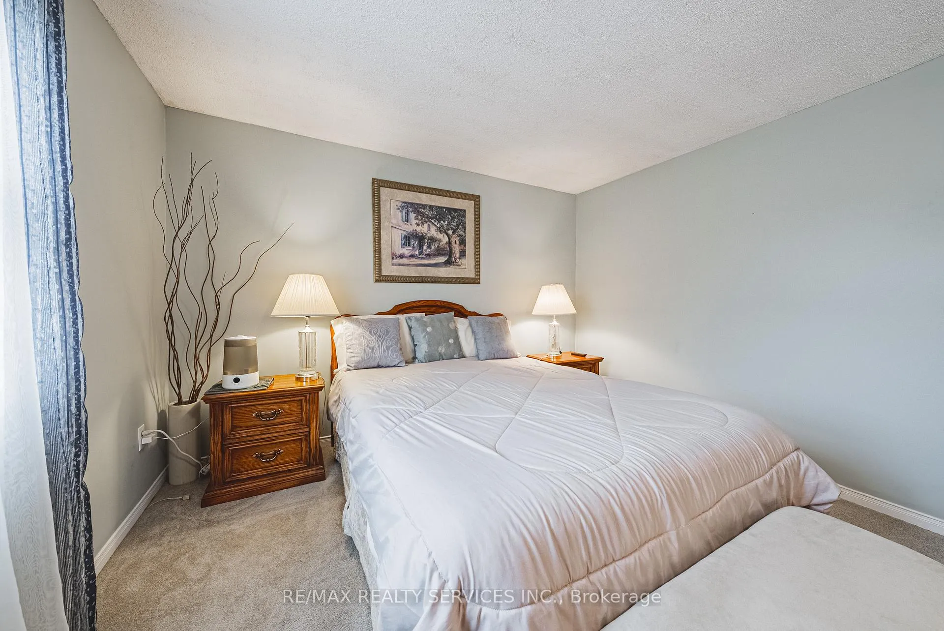 Photo 15 of 17 Cox Crescent, Brampton, Northwood Park — HOMEH