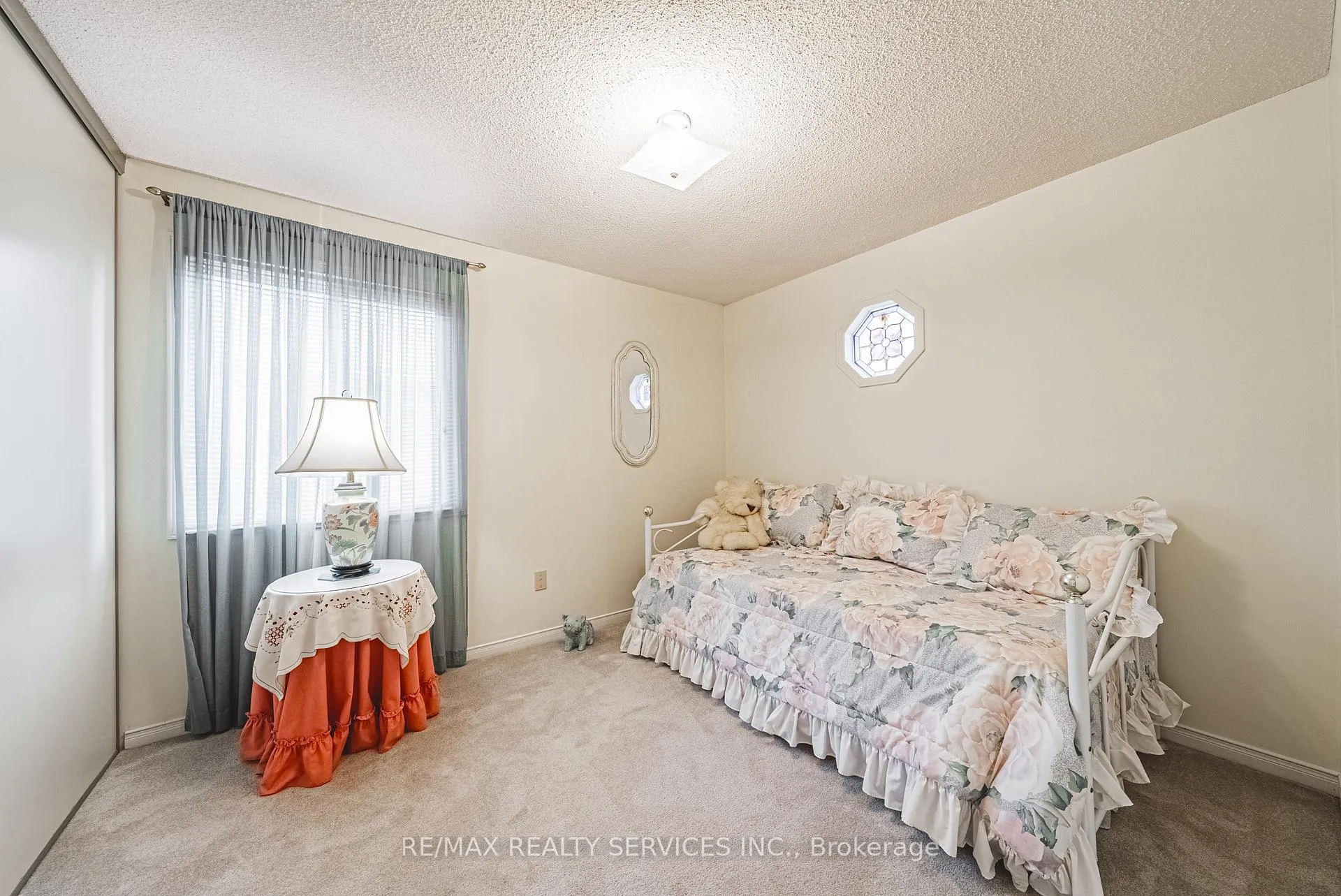 Photo 19 of 17 Cox Crescent, Brampton, Northwood Park — HOMEH