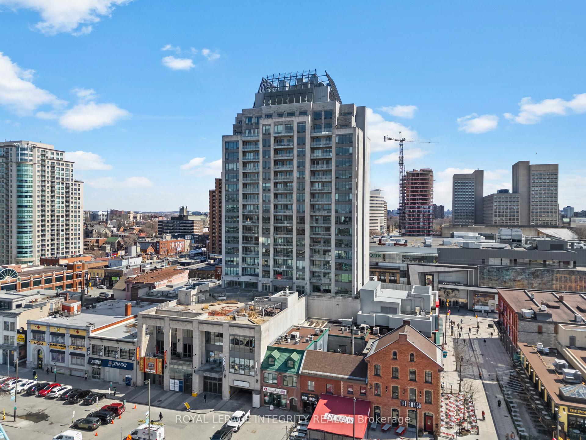 Front of Unit 1207, 90 George Street
