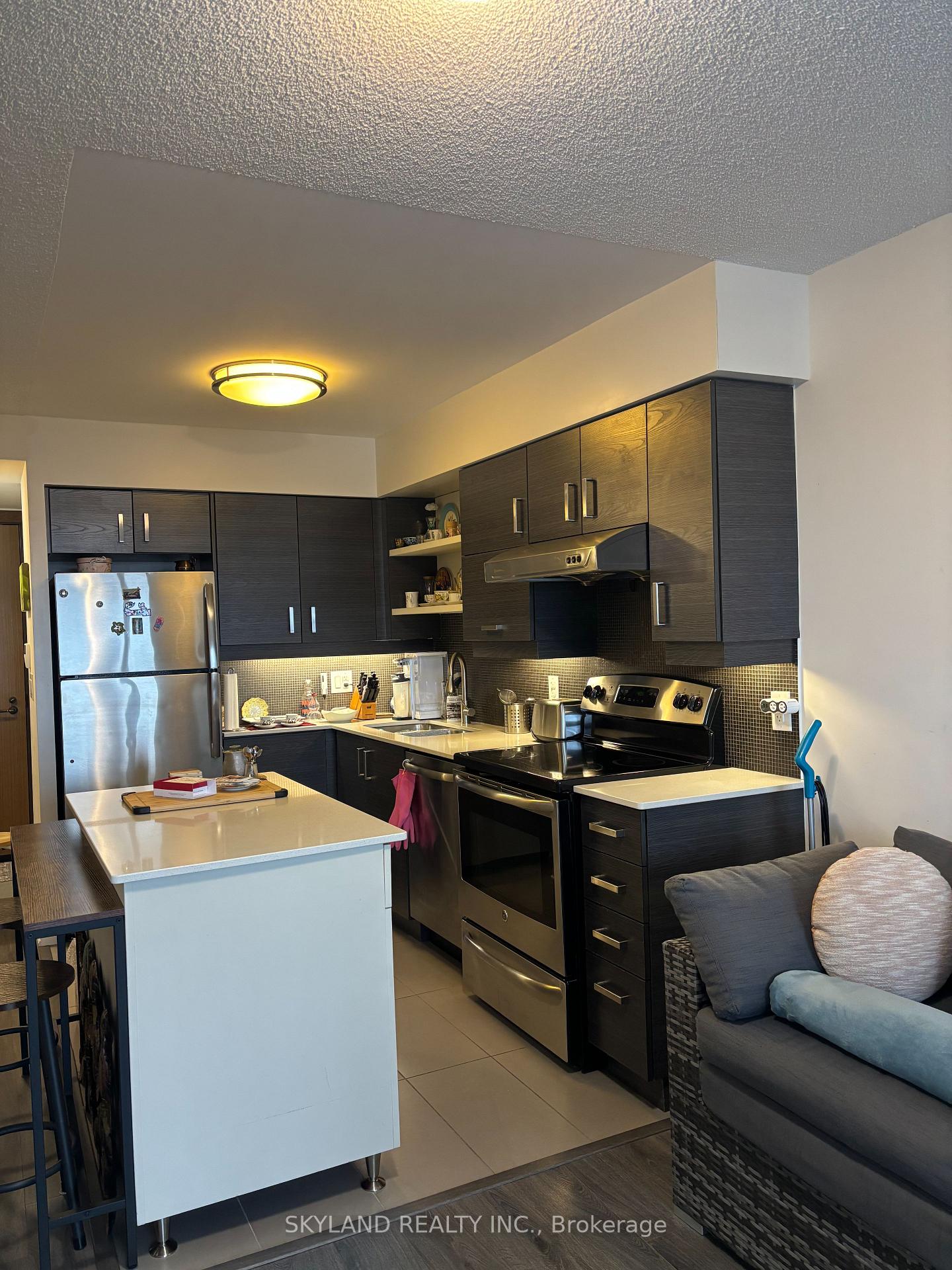 Photo 3 of Unit 1503, 8200 Birchmount Road, Markham, Unionville — HOMEH