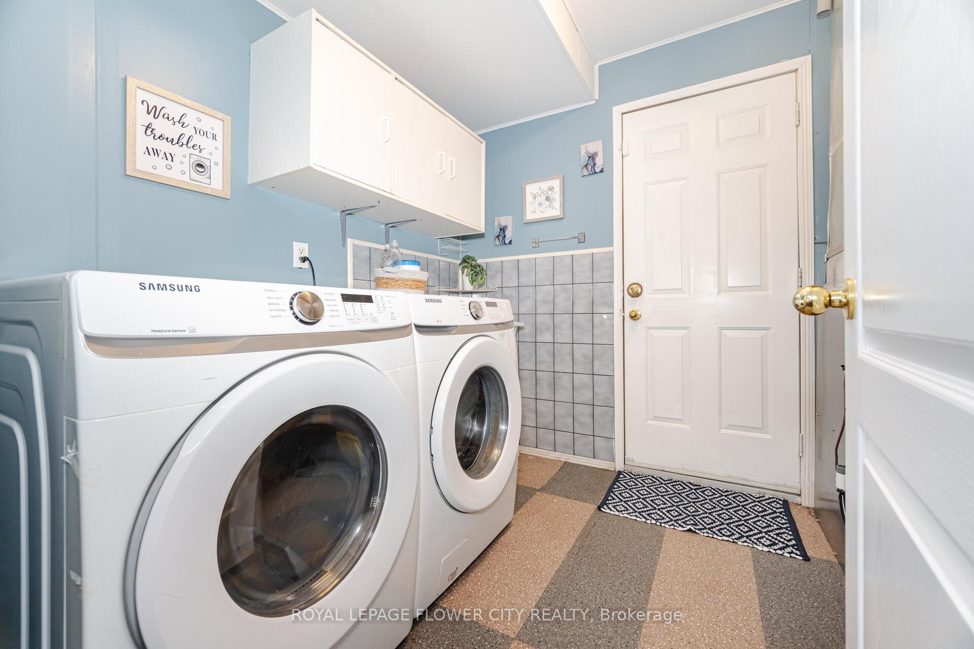 Photo 57 of 97 Lucena Crescent, Vaughan, Maple — HOMEH