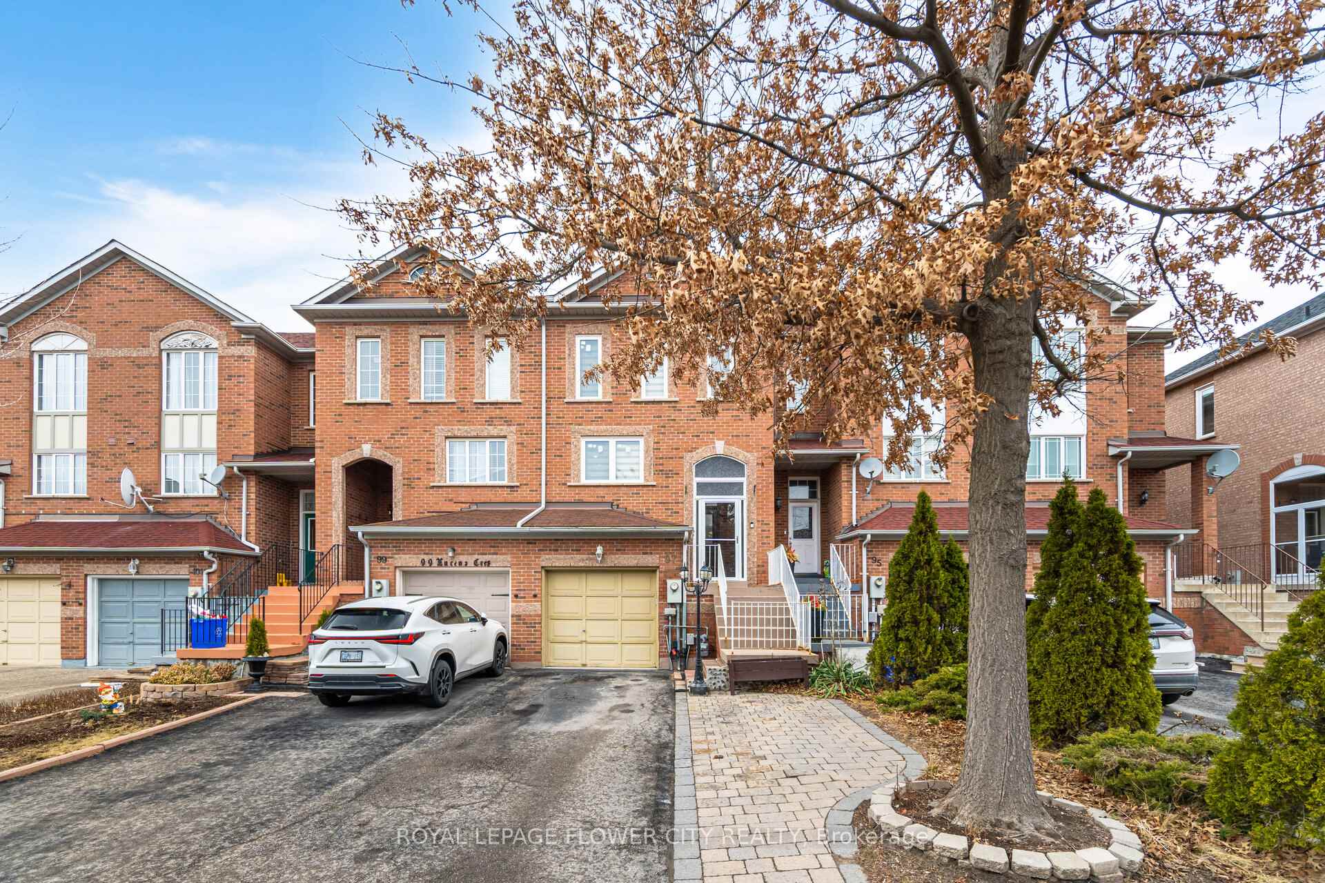 Photo 22 of 97 Lucena Crescent, Vaughan, Maple — HOMEH