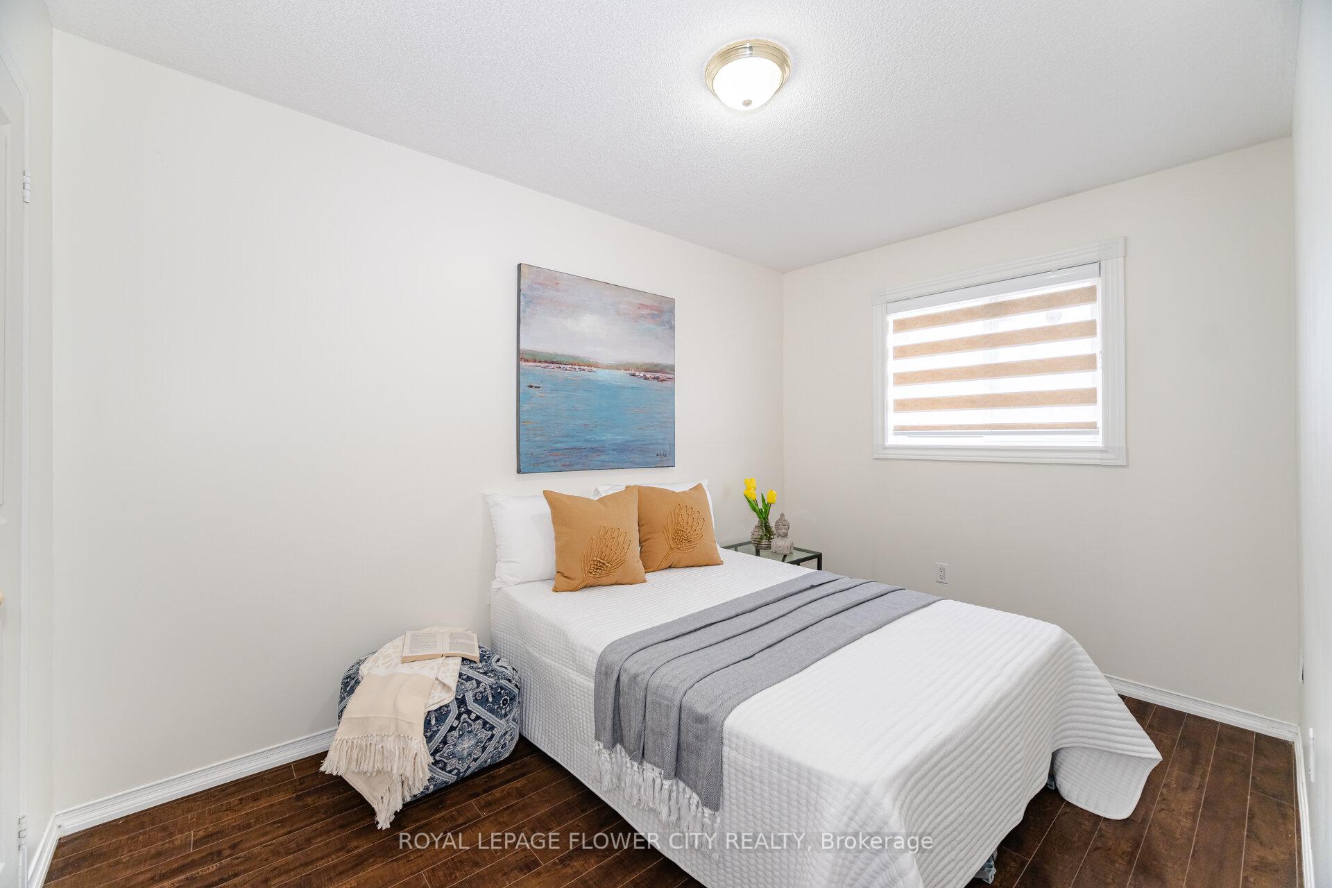 Photo 69 of 97 Lucena Crescent, Vaughan, Maple — HOMEH