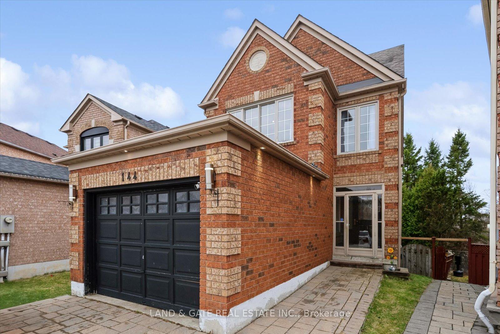 Photo 3 of 144 Smales Drive, Ajax, Central — HOMEH