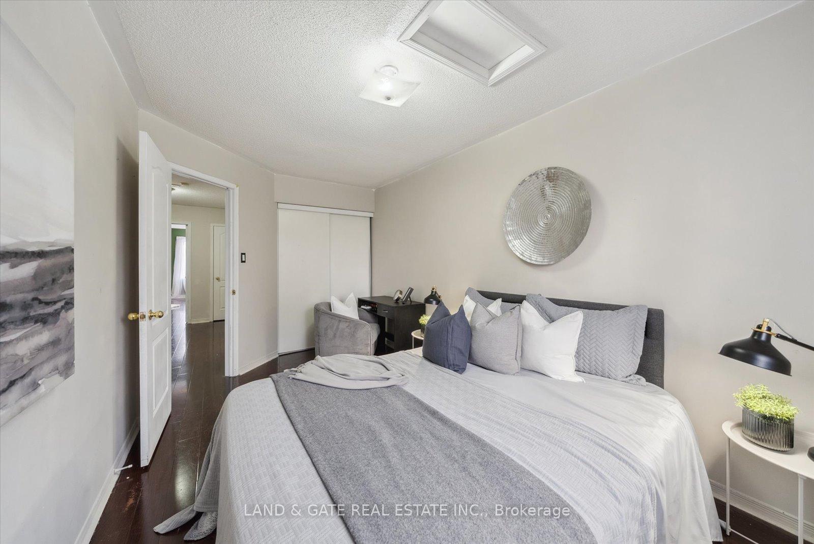 Photo 24 of 144 Smales Drive, Ajax, Central — HOMEH