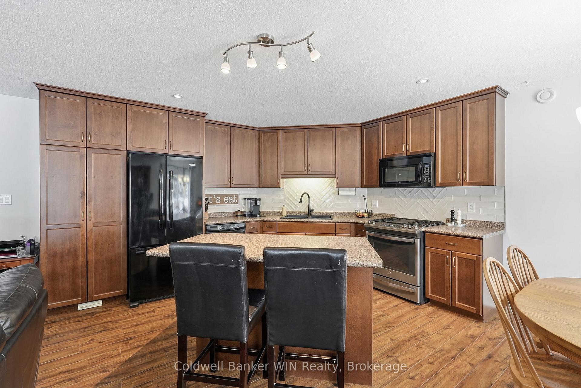 Photo 9 of 113 Scotts Hill Road, West Grey — HOMEH