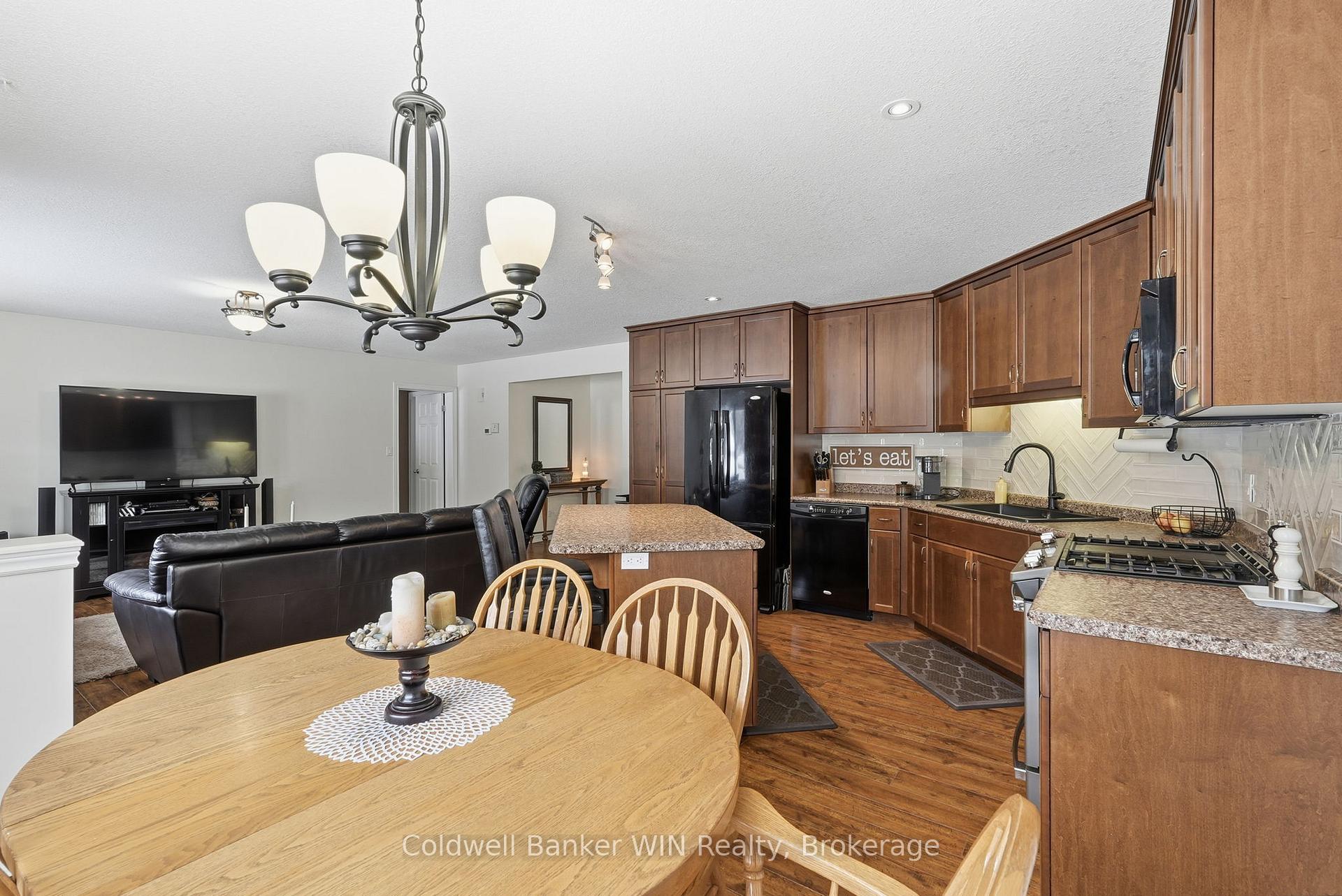 Photo 10 of 113 Scotts Hill Road, West Grey — HOMEH