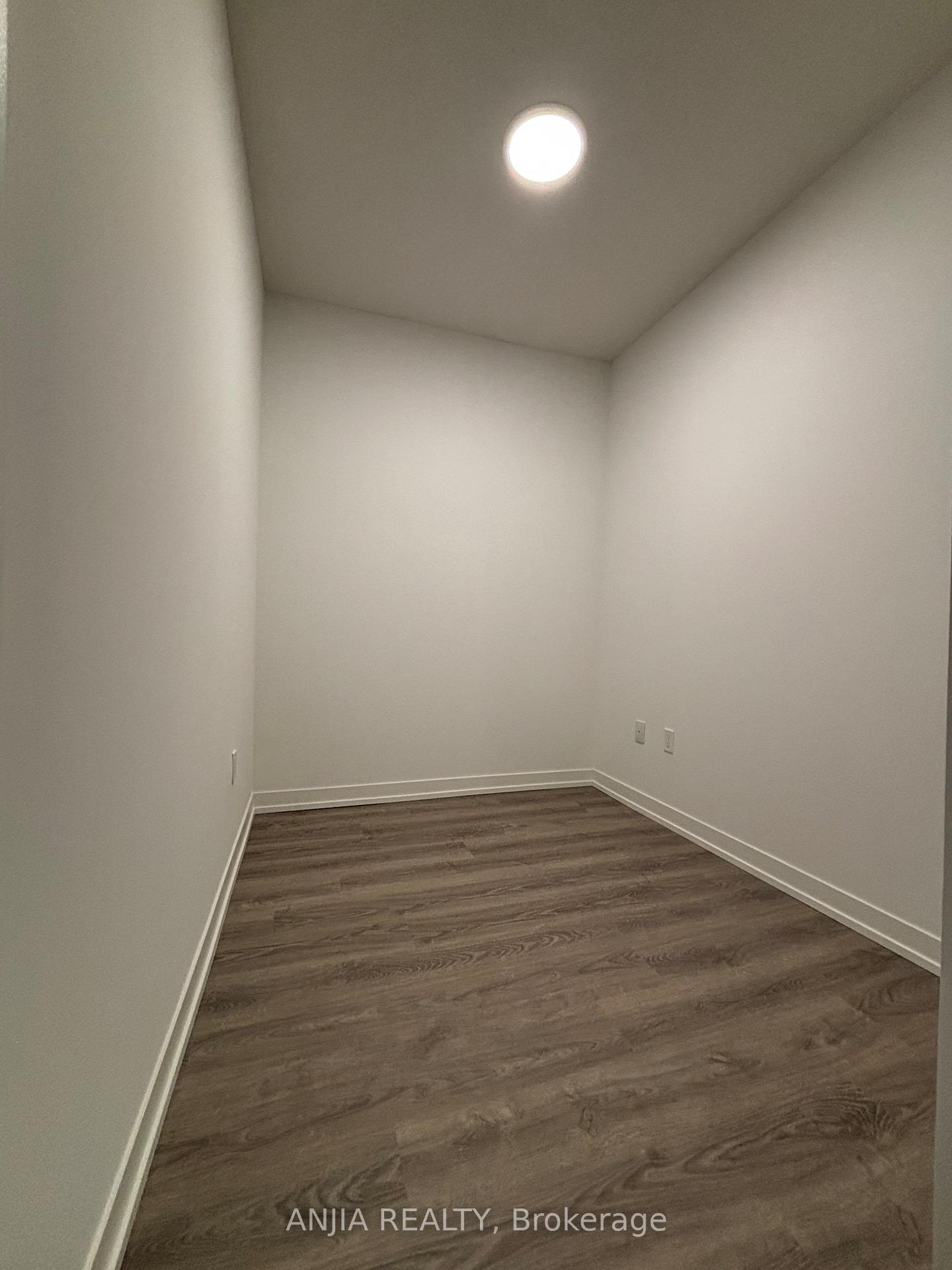 Photo 9 of Unit 4507, 8 Interchange Way, Vaughan, Vaughan Corporate Centre — HOMEH