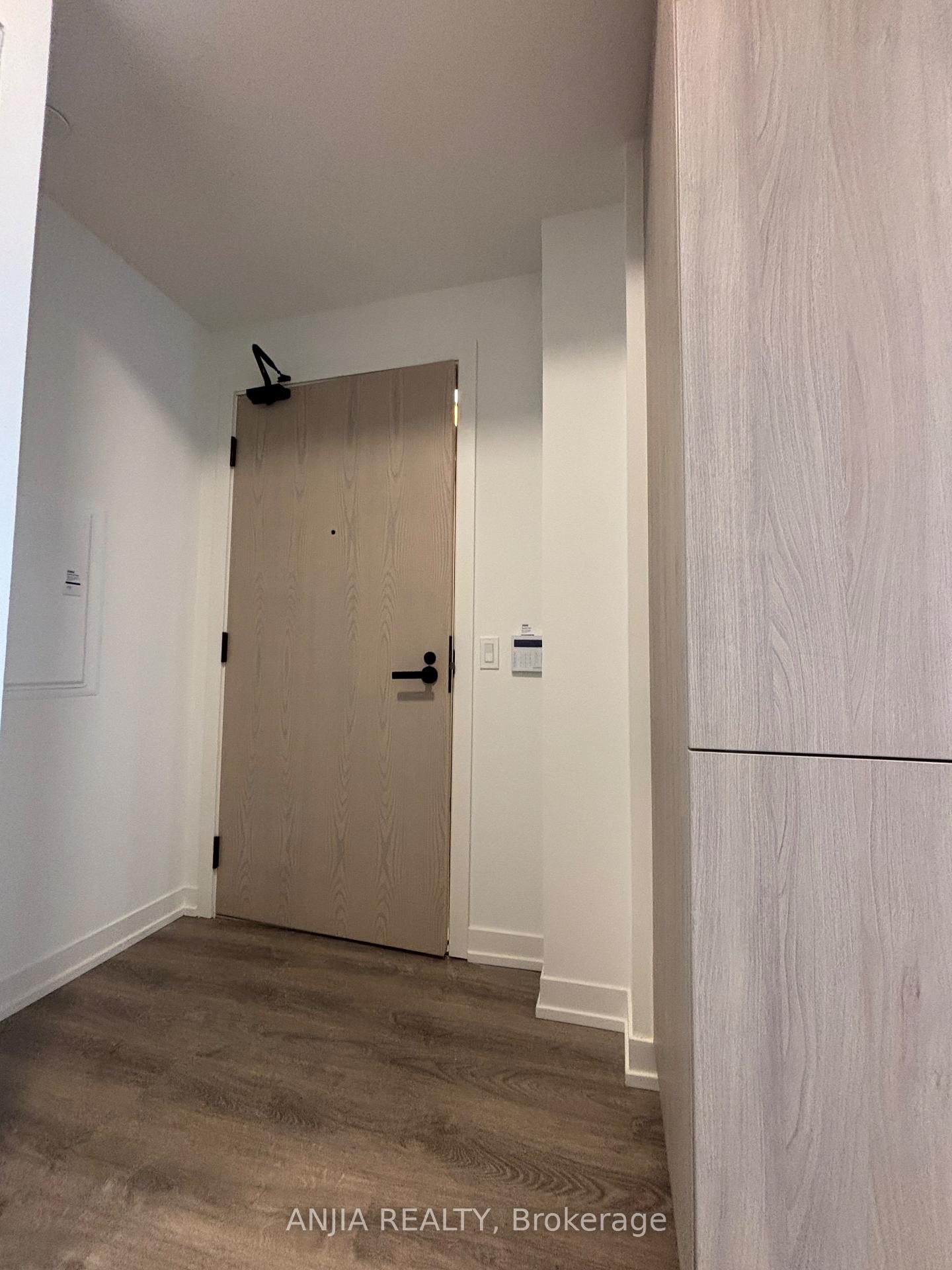 Photo 11 of Unit 4507, 8 Interchange Way, Vaughan, Vaughan Corporate Centre — HOMEH