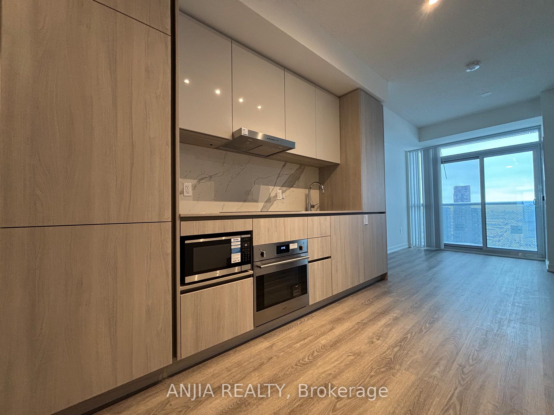 Photo 15 of Unit 4507, 8 Interchange Way, Vaughan, Vaughan Corporate Centre — HOMEH
