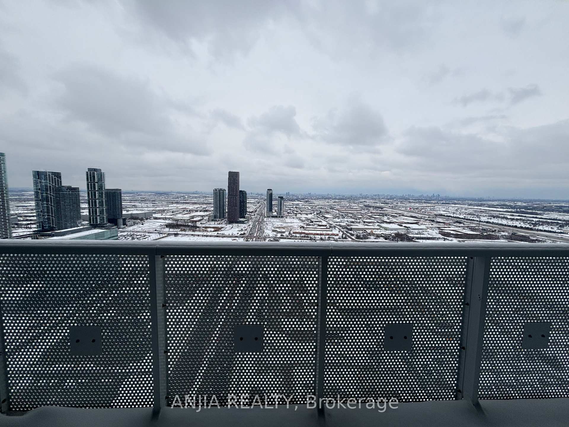 Photo 24 of Unit 4507, 8 Interchange Way, Vaughan, Vaughan Corporate Centre — HOMEH