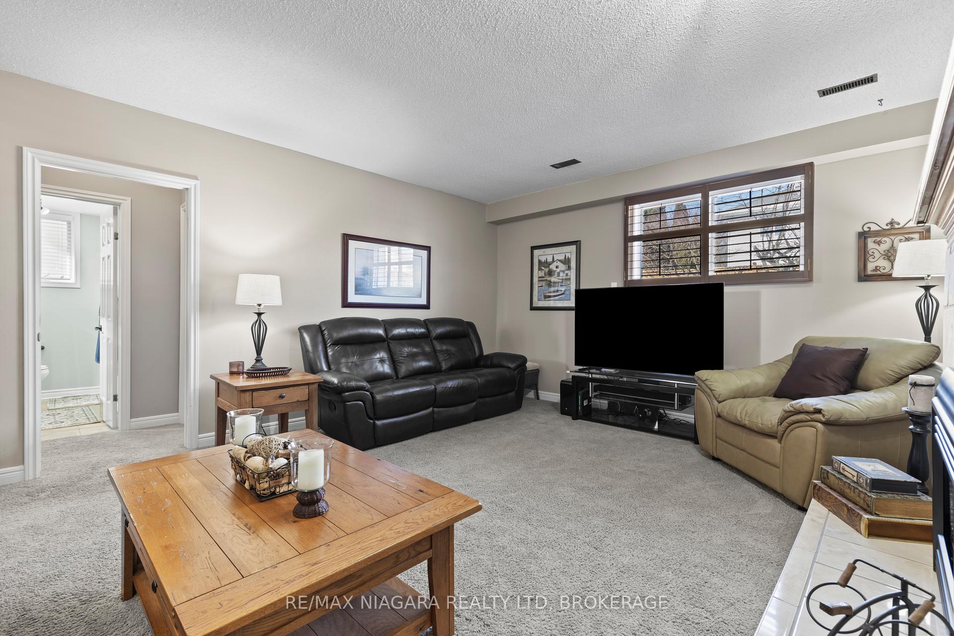 Photo 26 of 11 Cheritan Court, St. Catharines, Port Dalhousie — HOMEH
