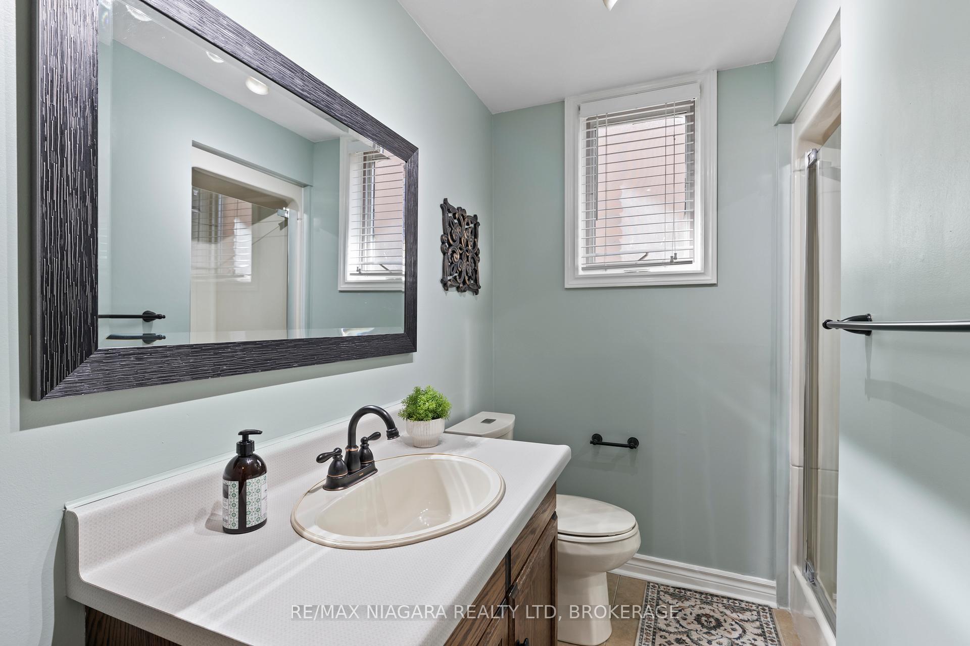 Photo 29 of 11 Cheritan Court, St. Catharines, Port Dalhousie — HOMEH