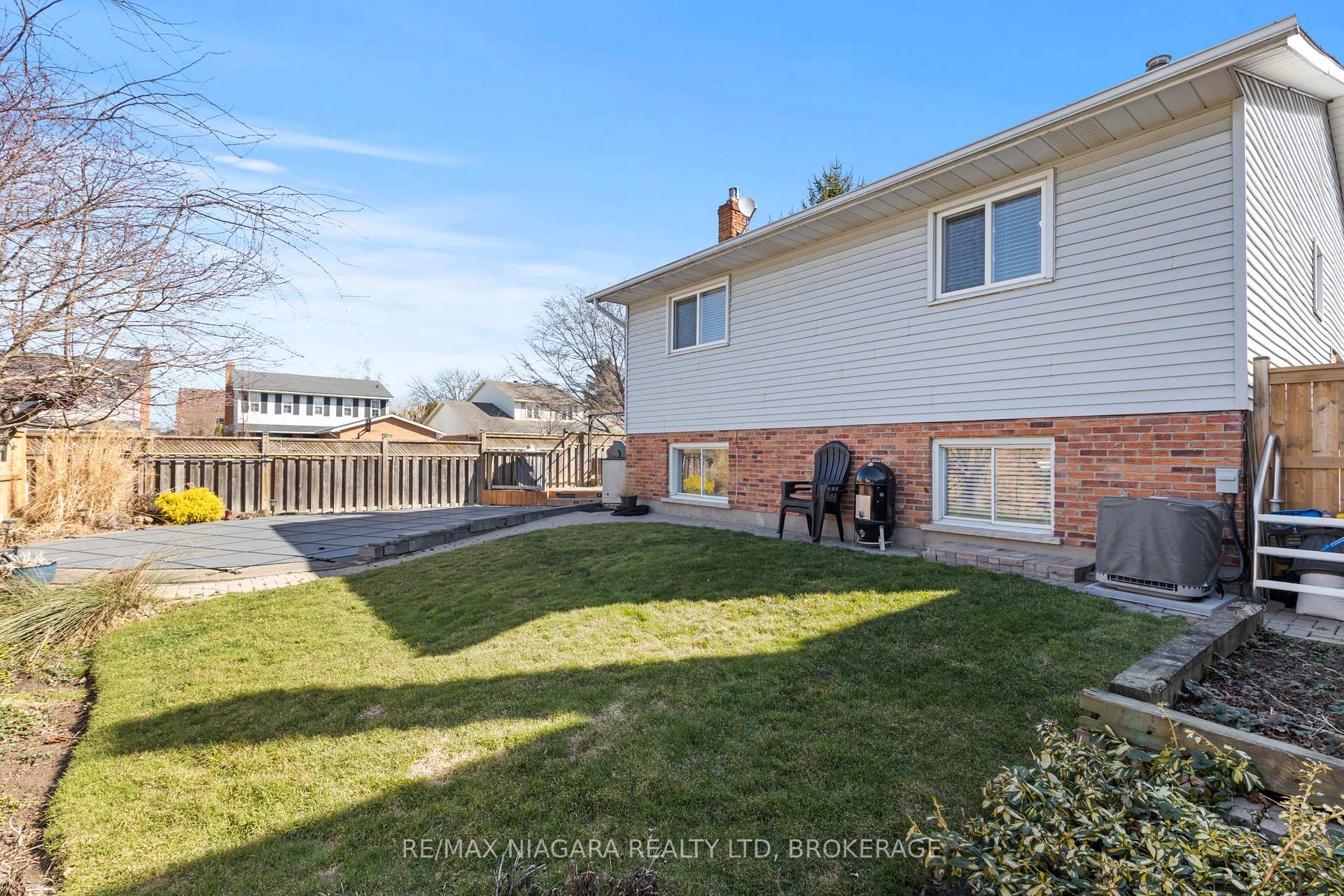 Photo 36 of 11 Cheritan Court, St. Catharines, Port Dalhousie — HOMEH