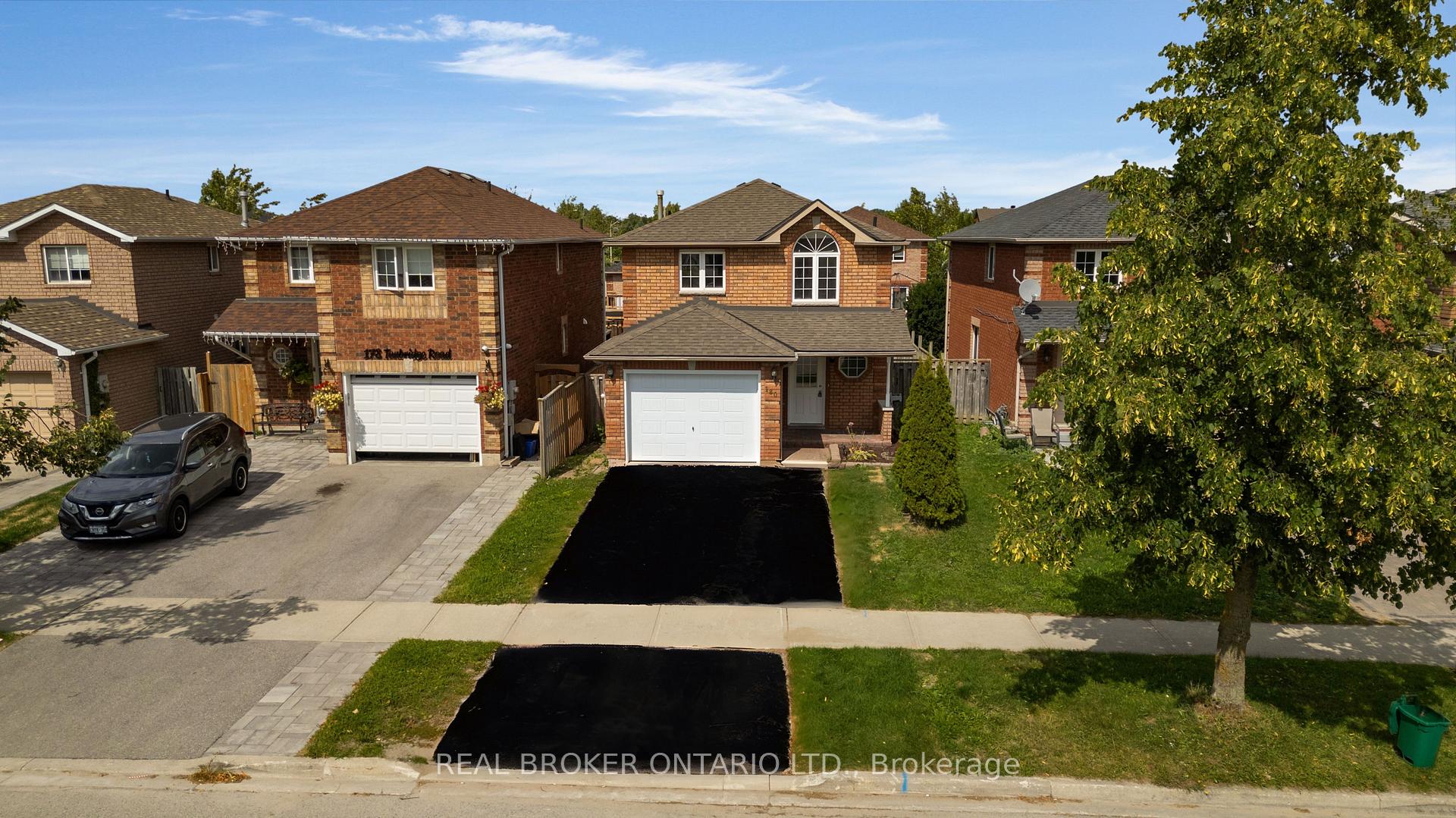 Photo 2 of 180 Tunbridge Road, Barrie, Georgian Drive — HOMEH