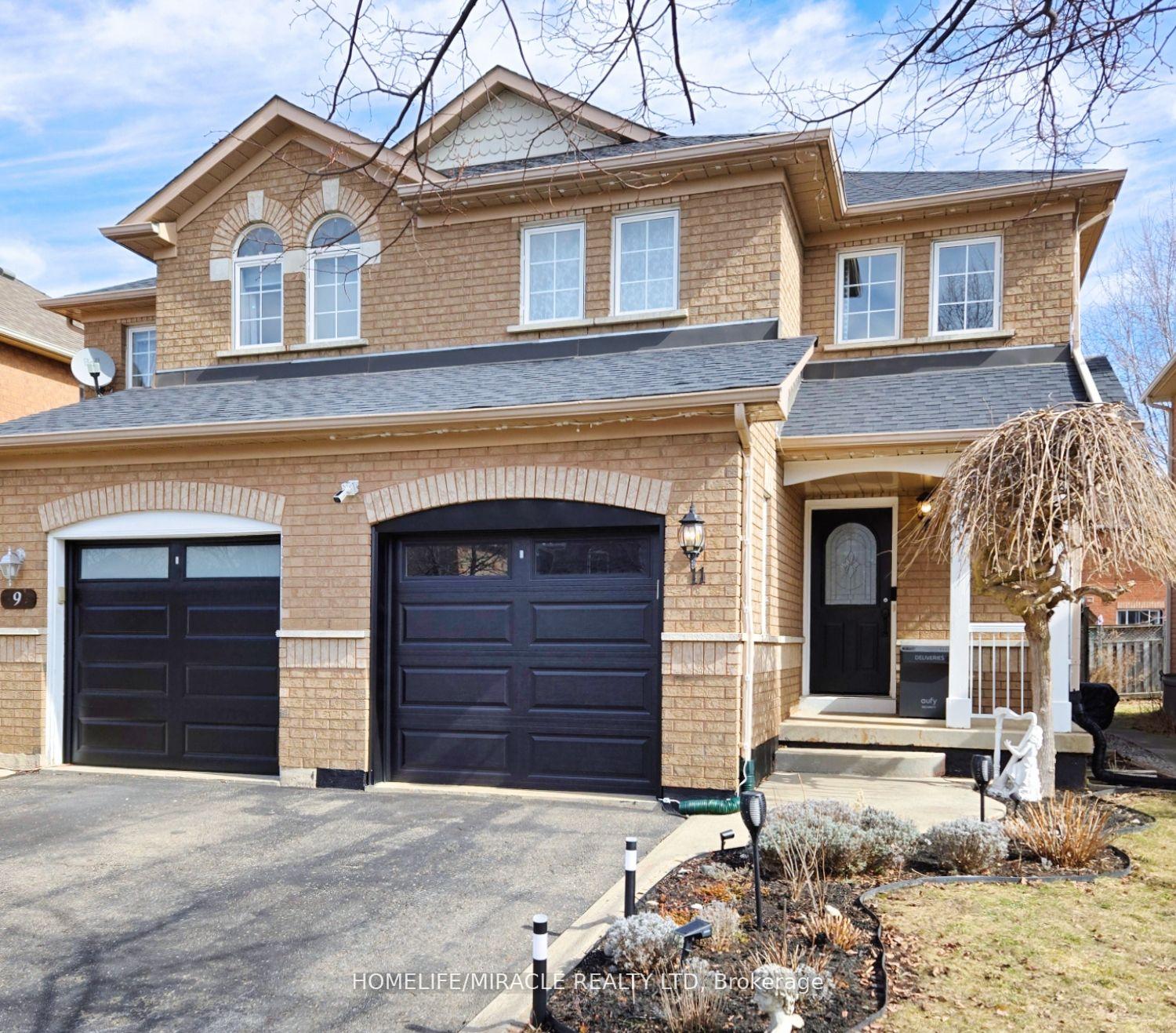 Photo 2 of 11 Twin Pines Crescent, Brampton, Northwest Sandalwood Parkway — HOMEH