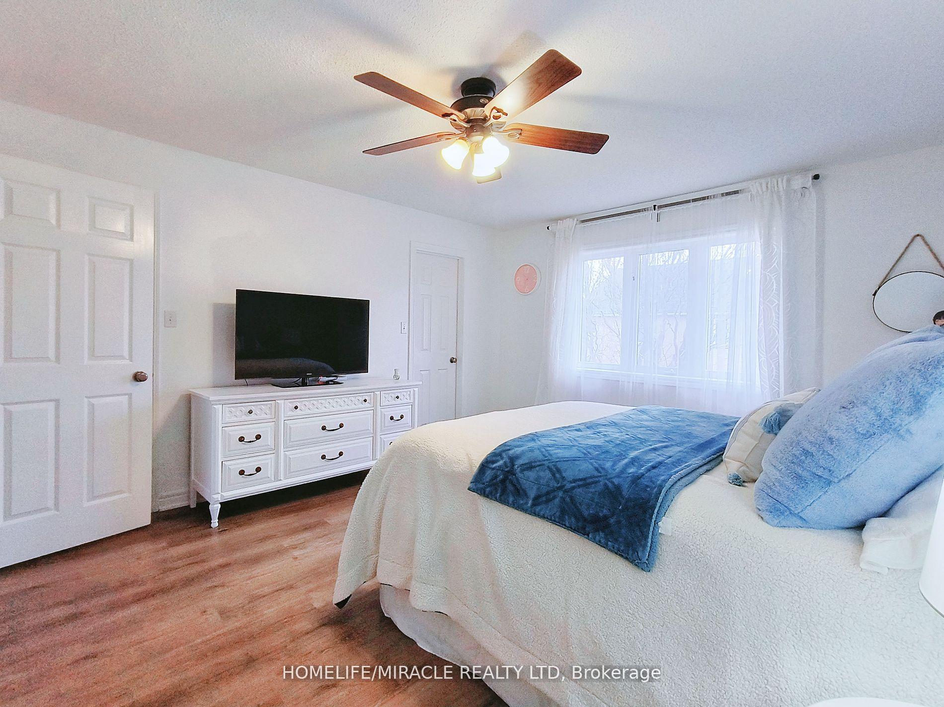 Photo 14 of 11 Twin Pines Crescent, Brampton, Northwest Sandalwood Parkway — HOMEH