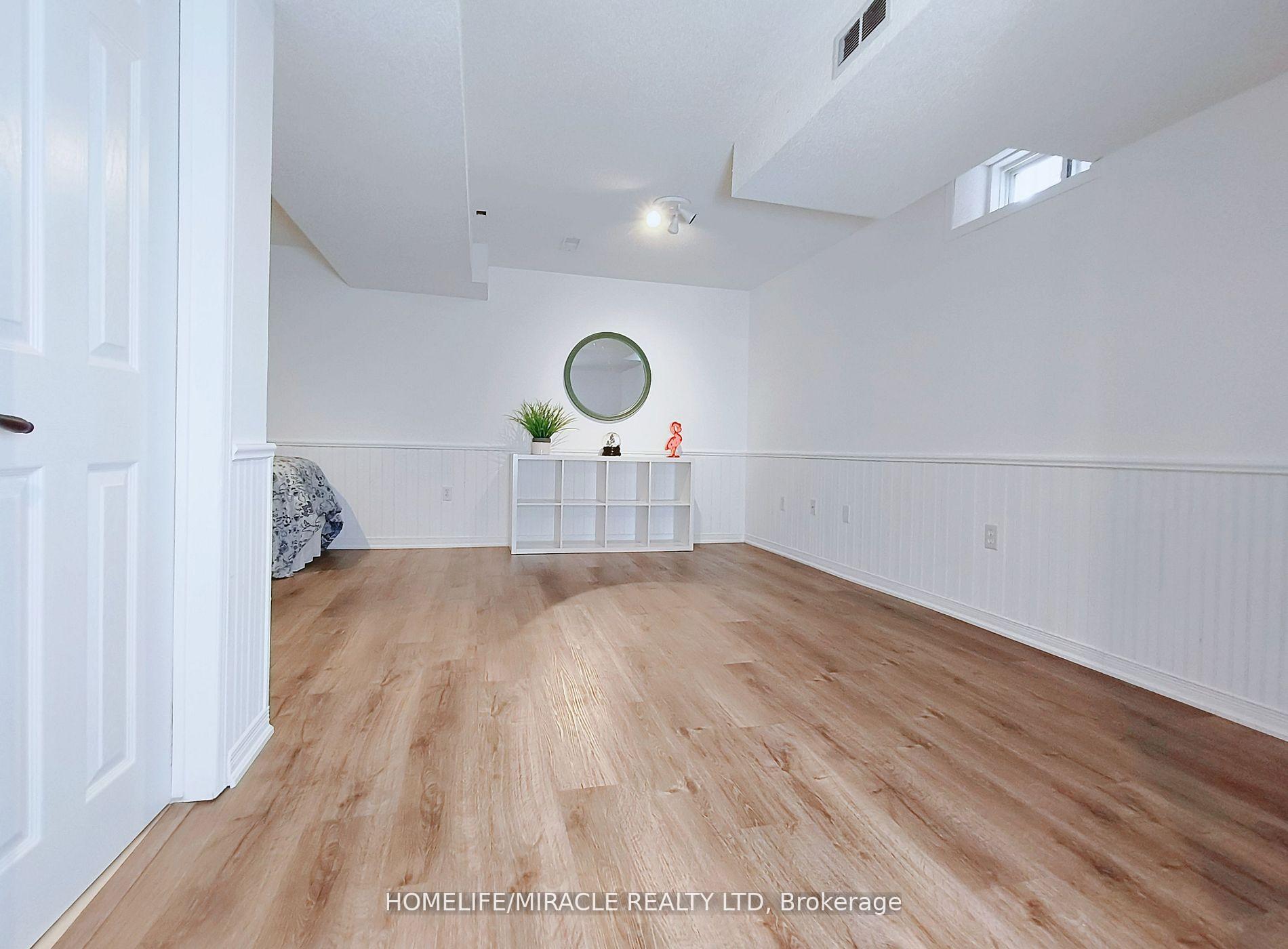 Photo 22 of 11 Twin Pines Crescent, Brampton, Northwest Sandalwood Parkway — HOMEH